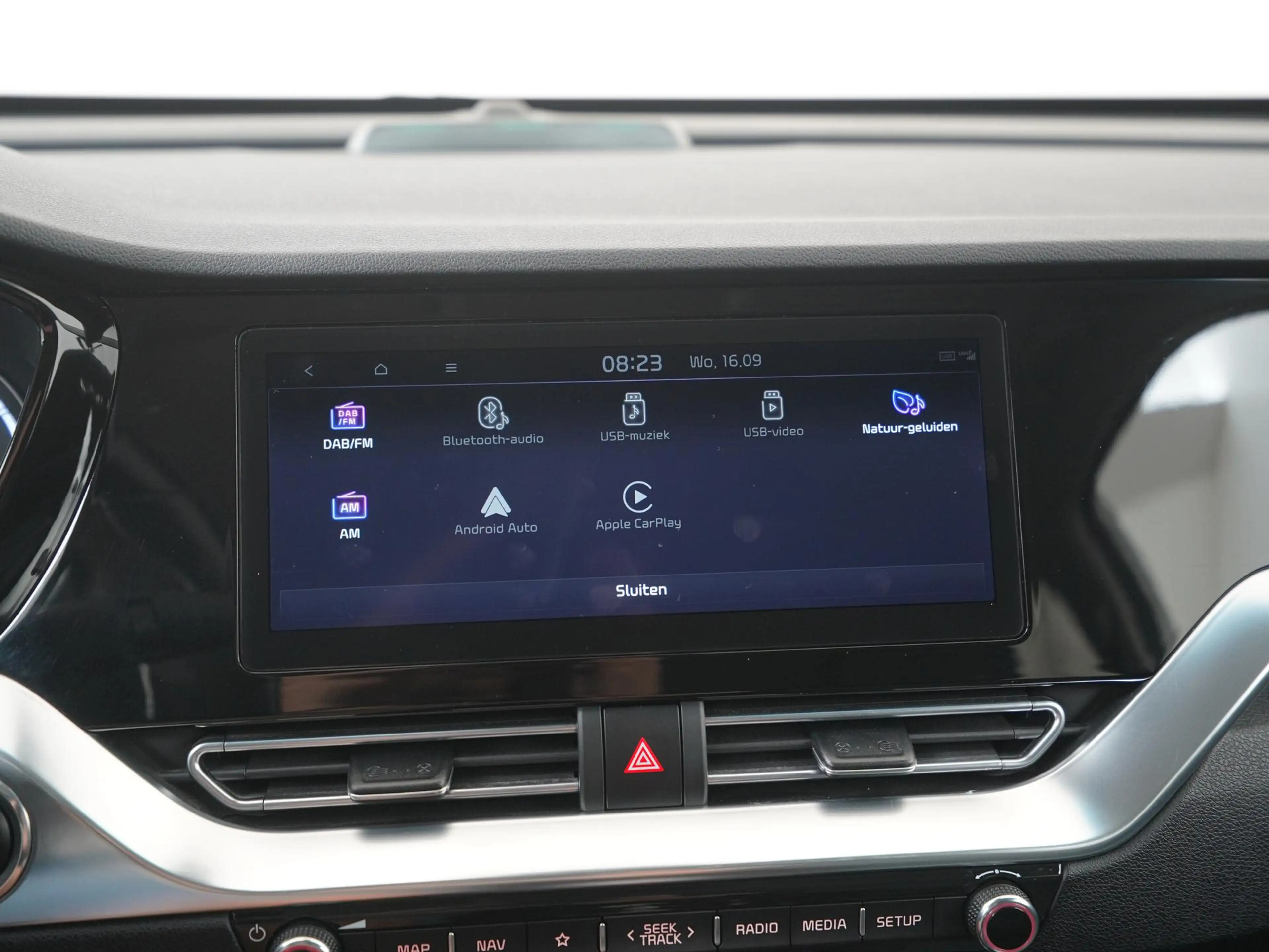 Kia e-Niro DynamicLine 64 kWh | SOH 100% | Trekhaak | Zondag — photo 14