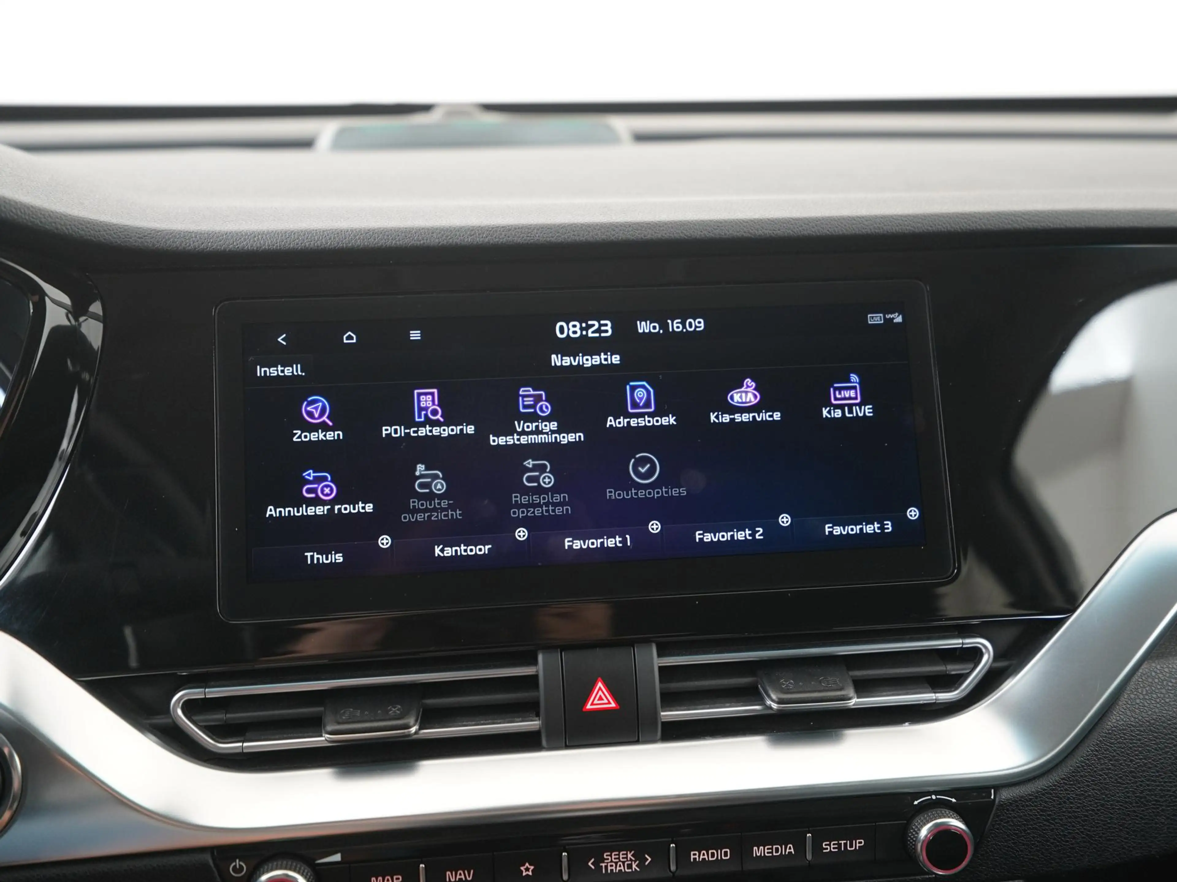Kia e-Niro DynamicLine 64 kWh | SOH 100% | Trekhaak | Zondag — photo 12