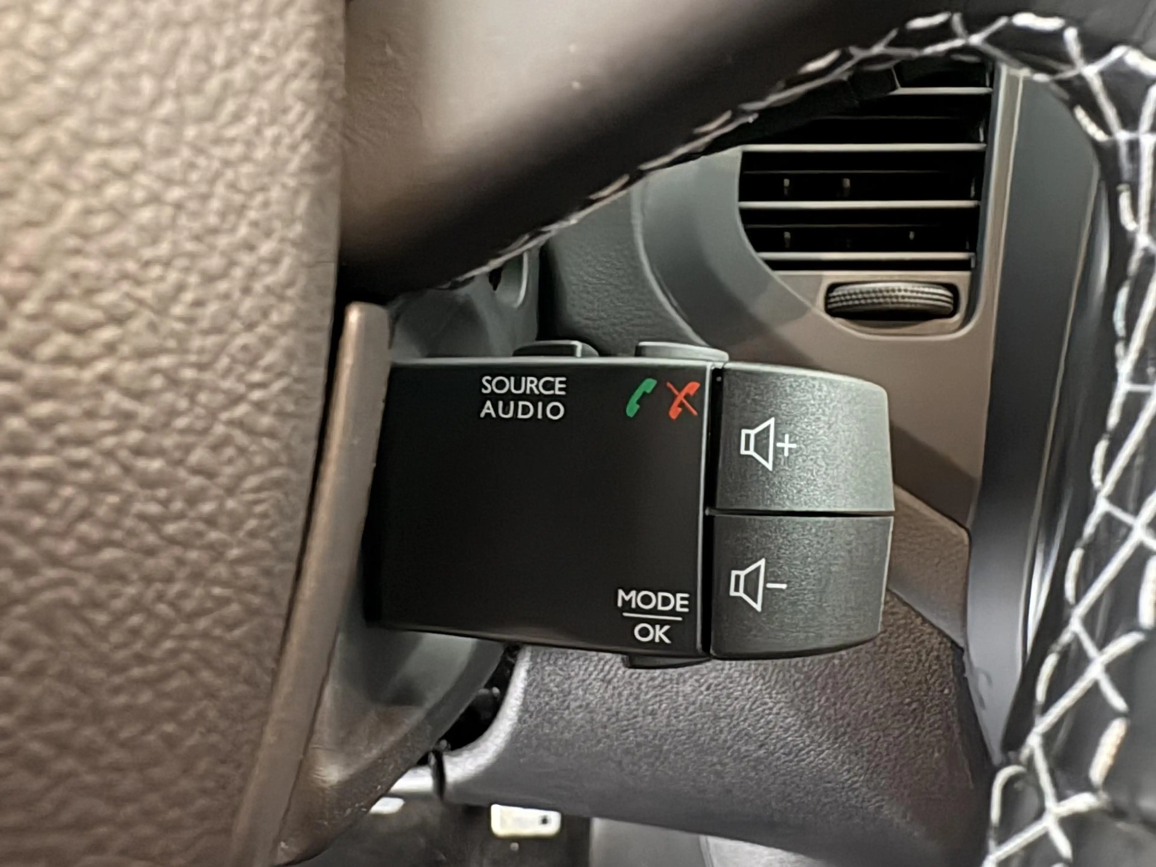 Renault Captur 0.9 TCe Intens | TREKHAAK | STOELVERW. | CAMERA | — photo 22