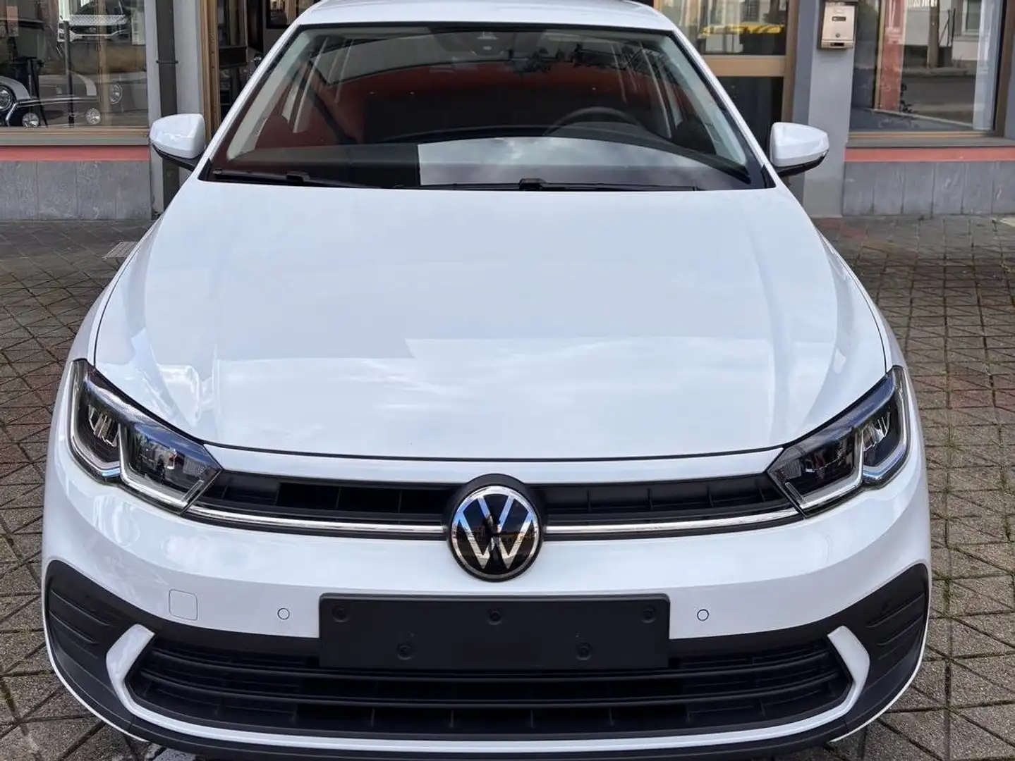 Volkswagen Polo Life MPI 59Kw 80CV Bianco - 1