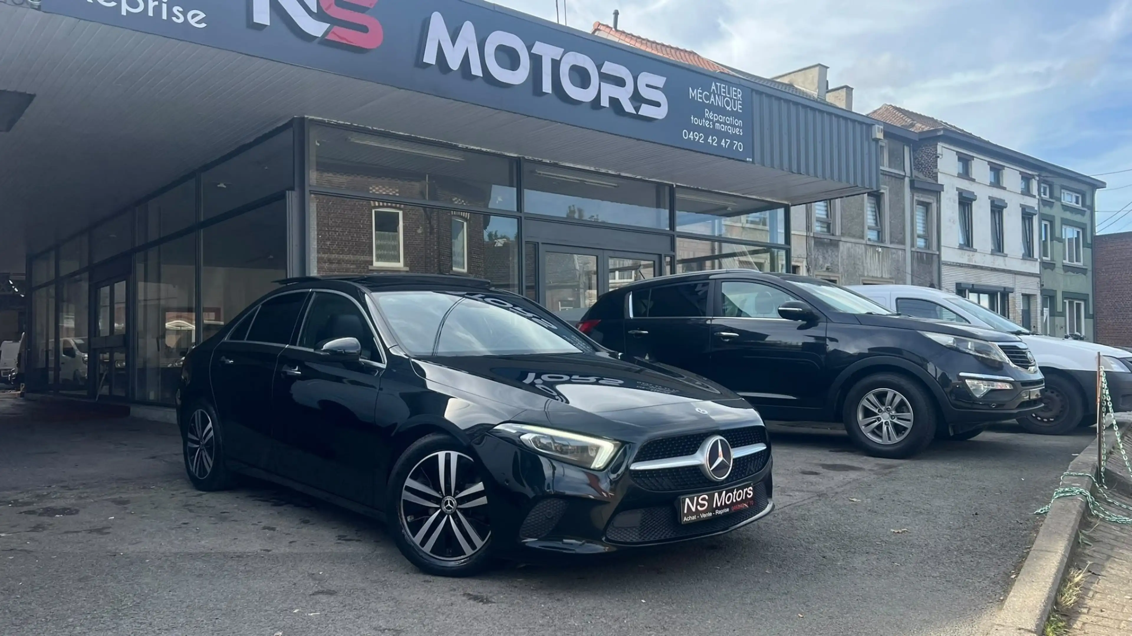 Mercedes-Benz A 180 A 180//2eme Pro//Keyless//Navi//Toit Pano//Led// — photo 3