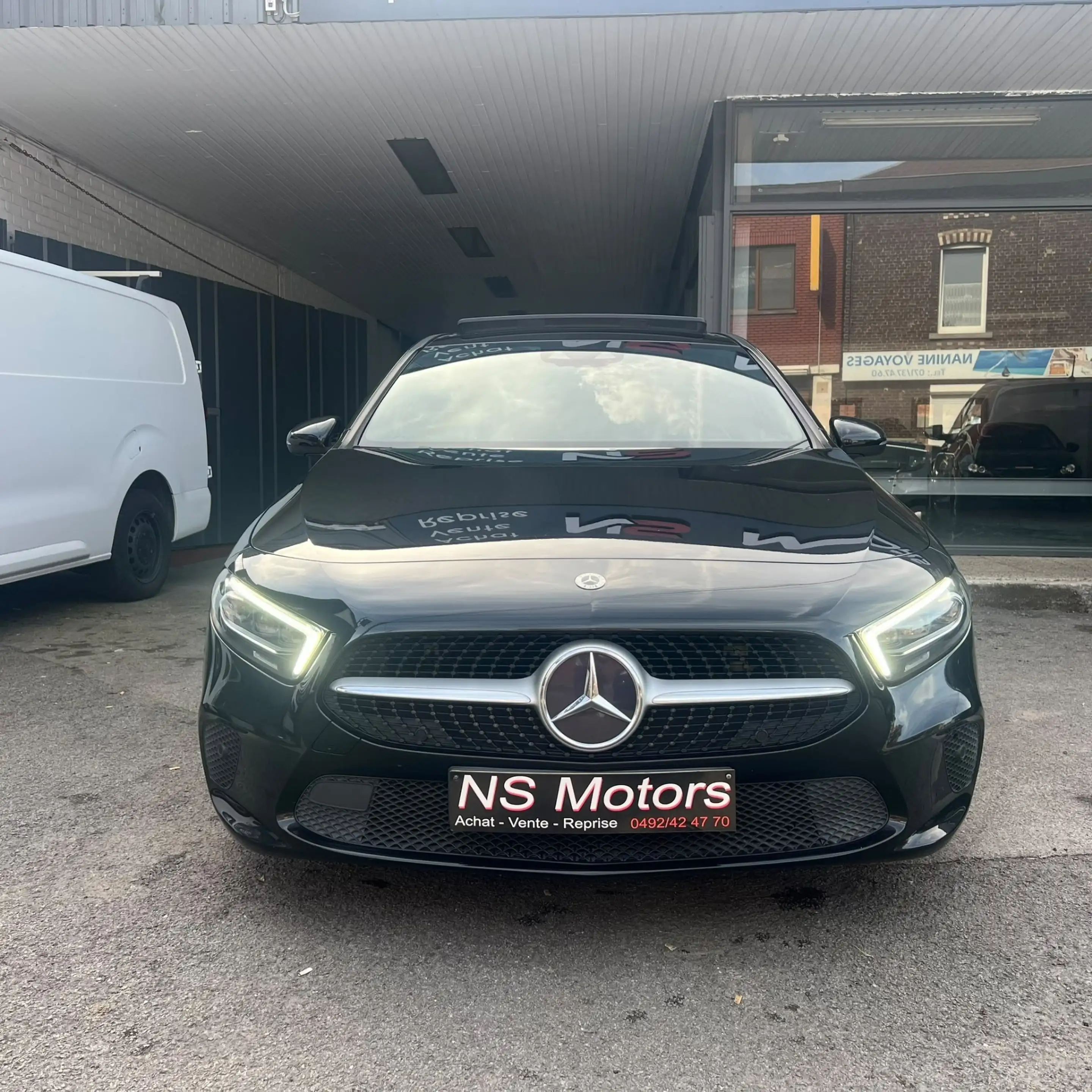 Mercedes-Benz A 180 A 180//2eme Pro//Keyless//Navi//Toit Pano//Led// — photo 2
