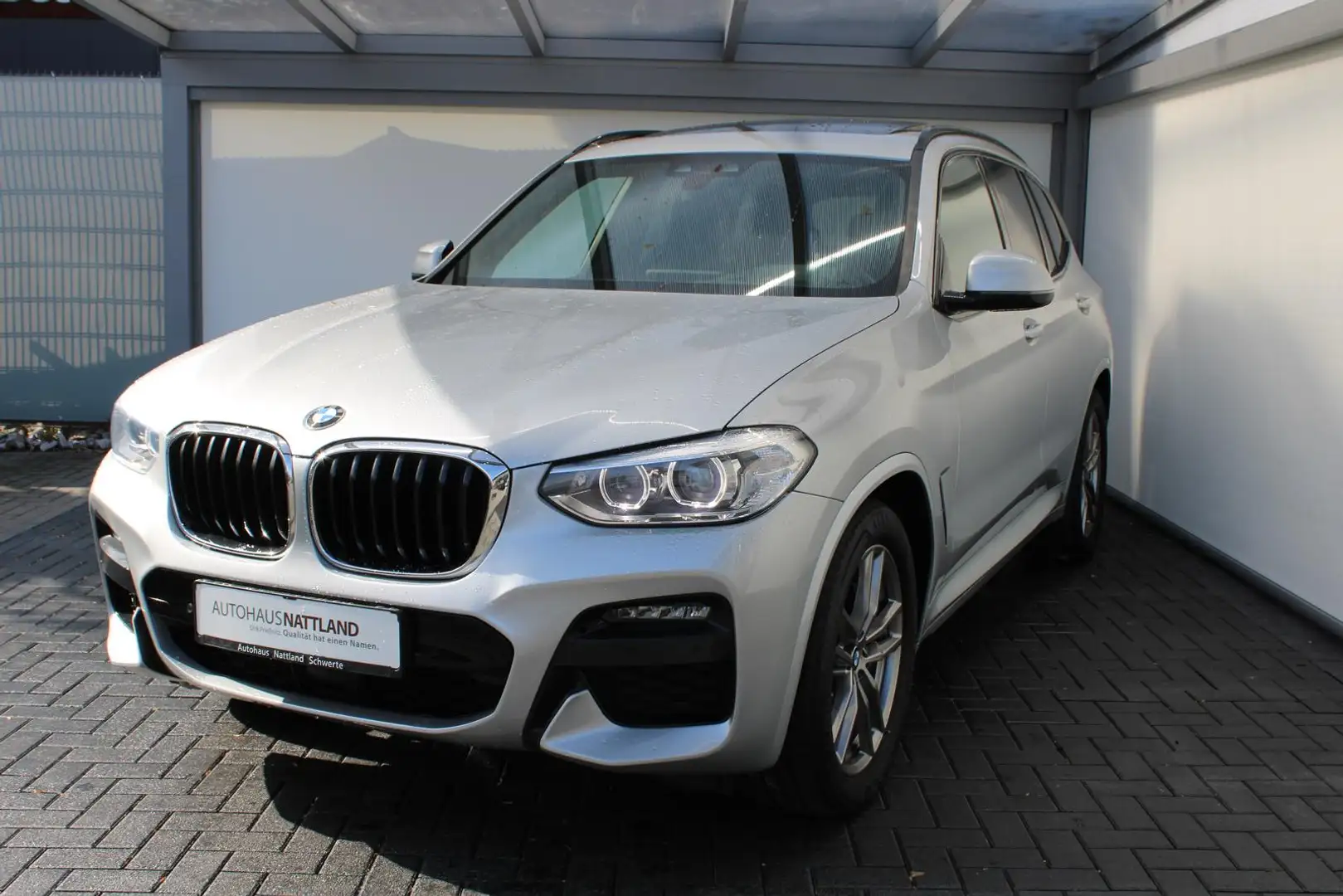 BMW X3 xDrive 30 d M Sport Pano HuD AHK Silber - 2
