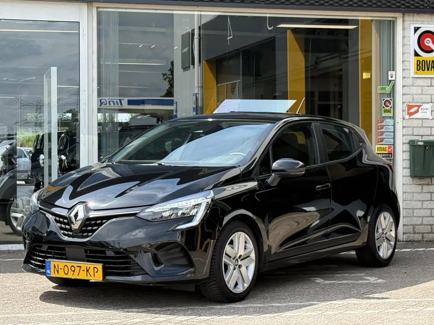 Renault Clio 1.0 TCe Zen | Navigatie | DAB | Cruise Control | P Negro - 2
