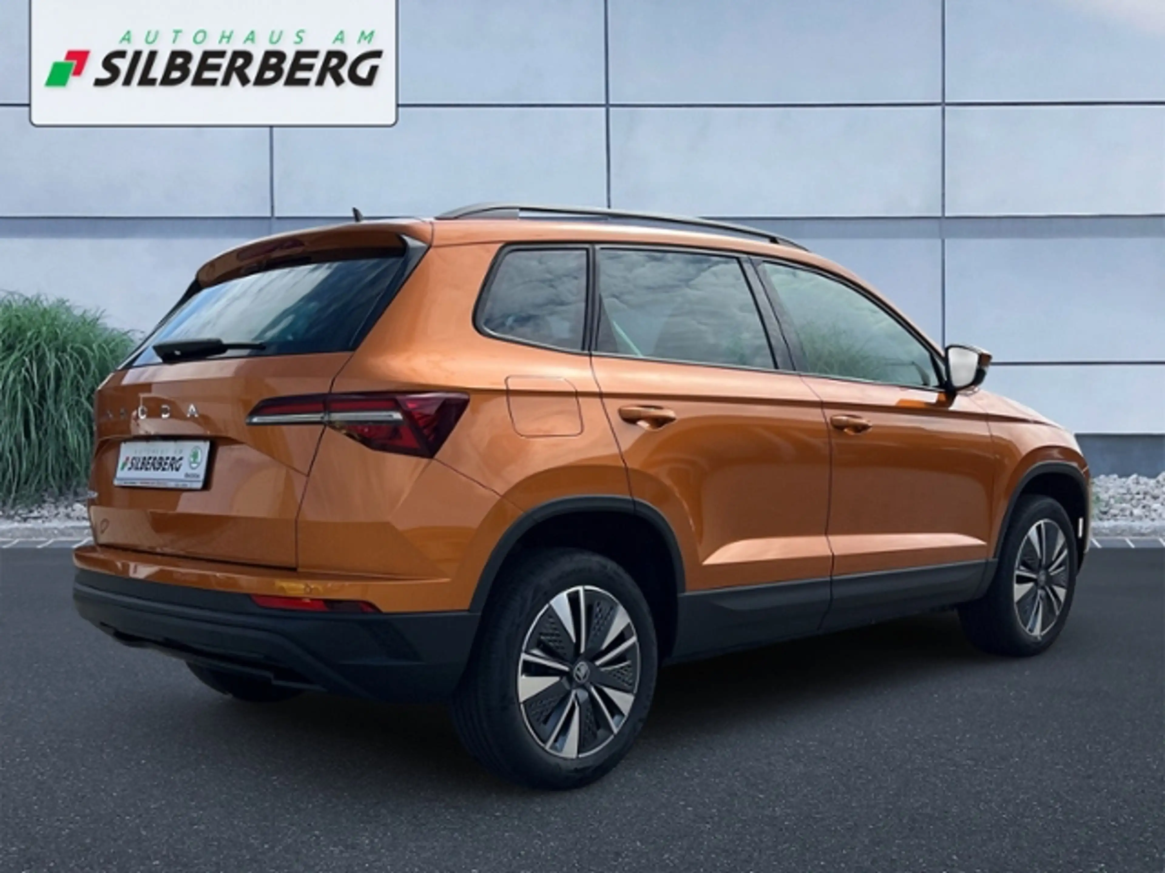 Skoda Karoq BALANCE 150 PS DSG MATRIX AHK NAVI ACC — photo 4