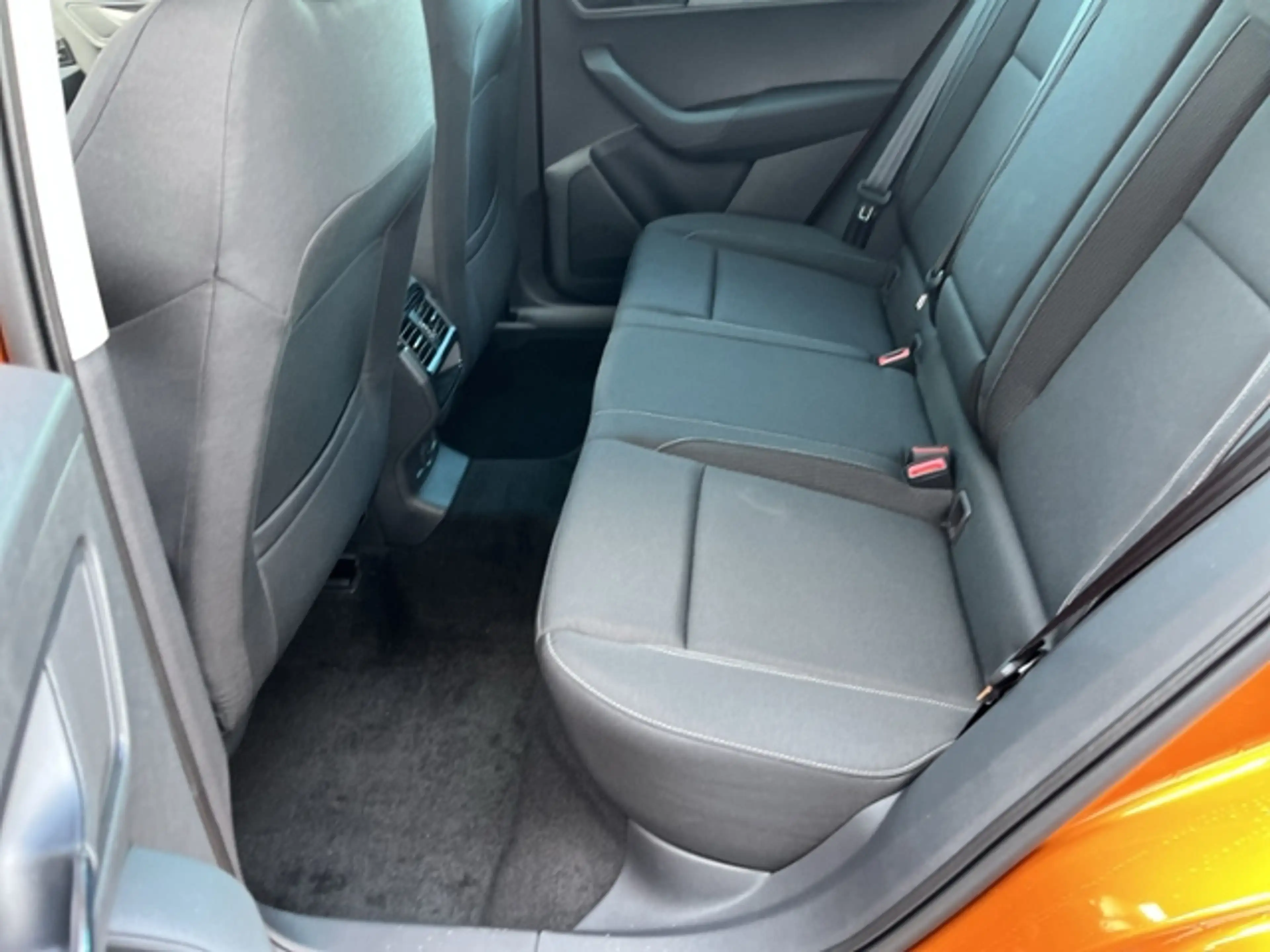 Skoda Karoq BALANCE 150 PS DSG MATRIX AHK NAVI ACC — photo 11