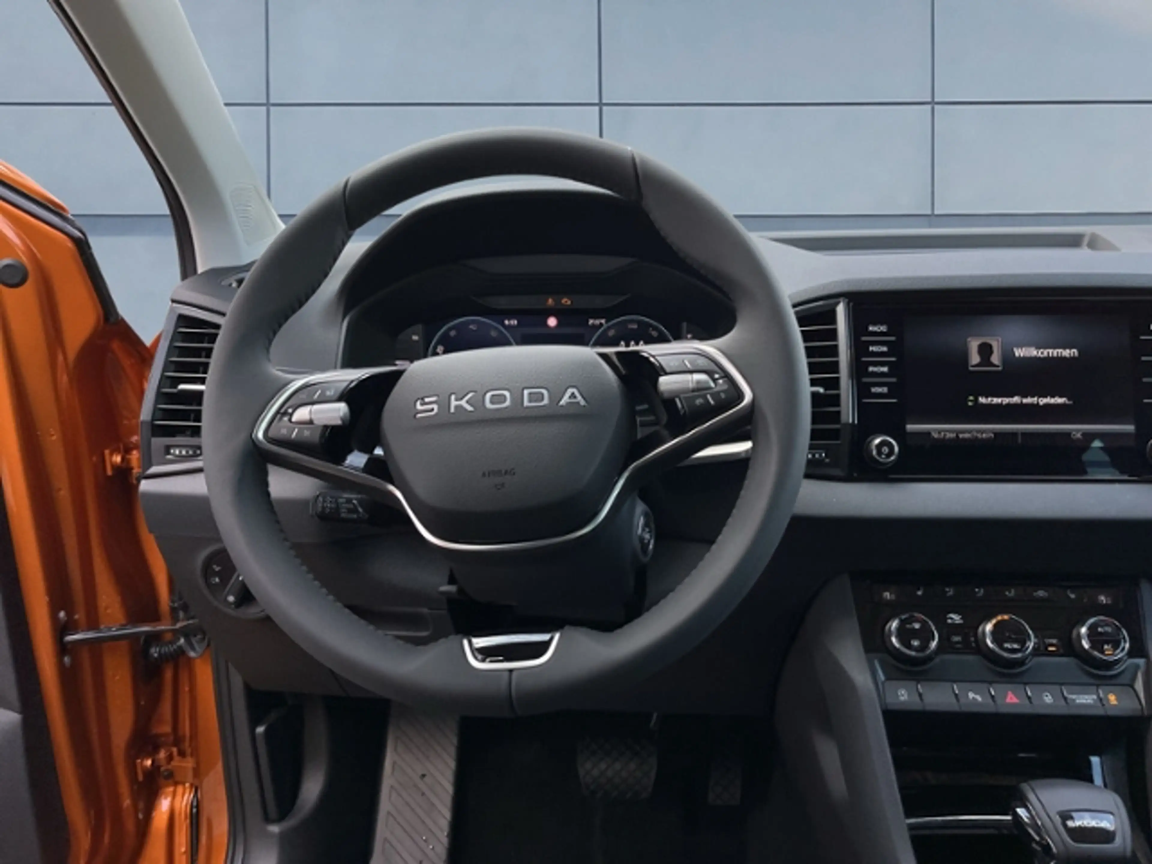Skoda Karoq BALANCE 150 PS DSG MATRIX AHK NAVI ACC — photo 5