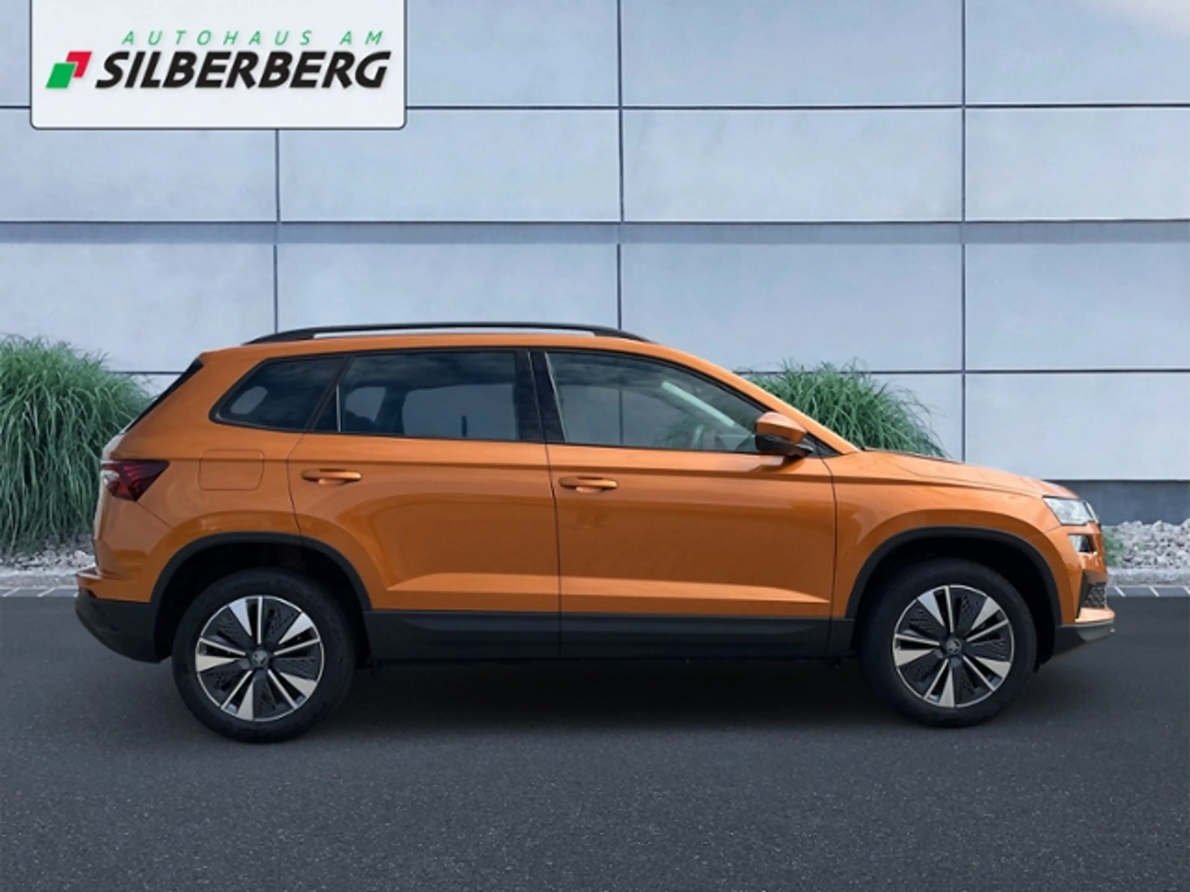 Skoda Karoq BALANCE 150 PS DSG MATRIX AHK NAVI ACC — photo 3