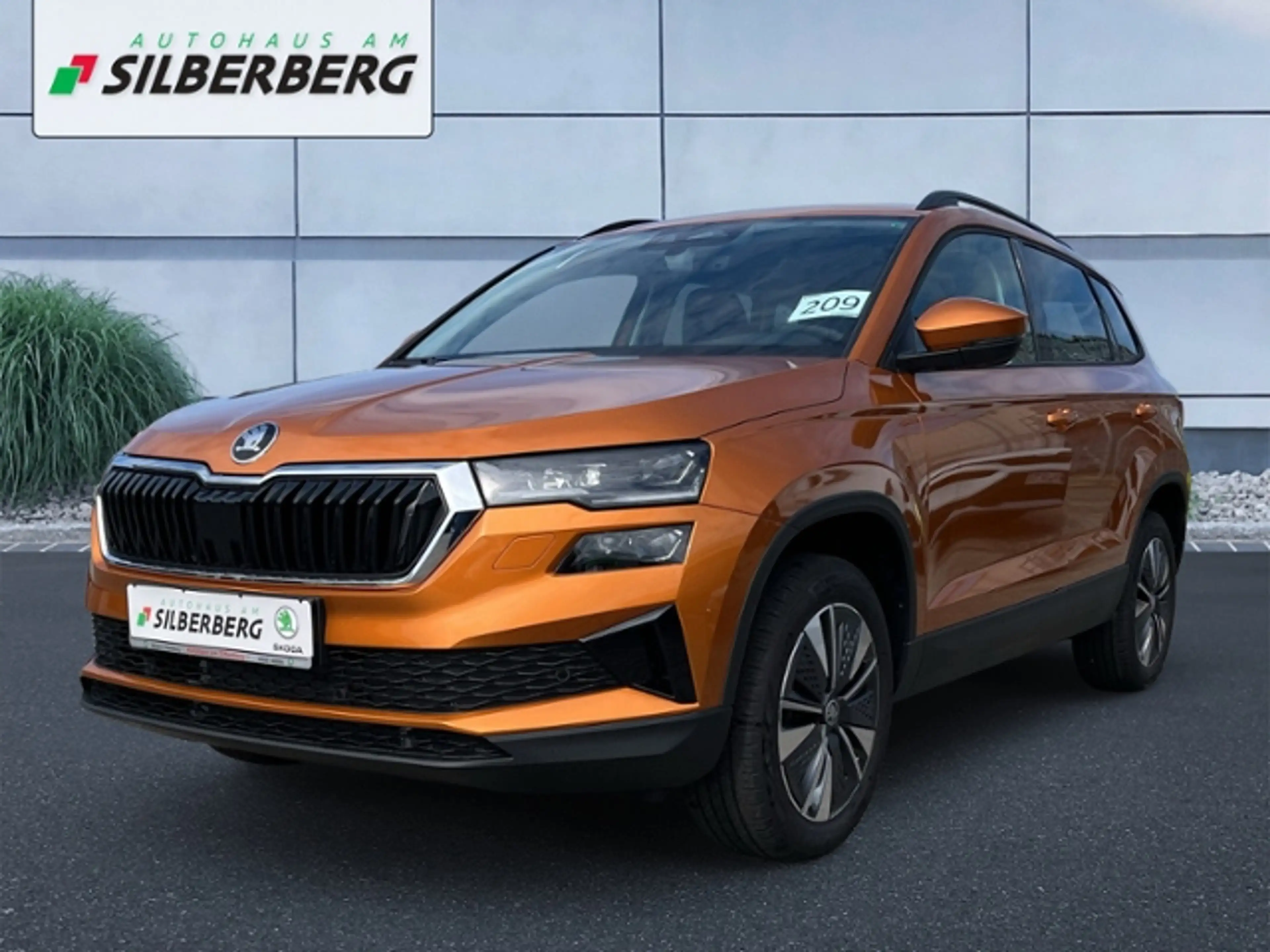 Skoda Karoq BALANCE 150 PS DSG MATRIX AHK NAVI ACC — photo 2