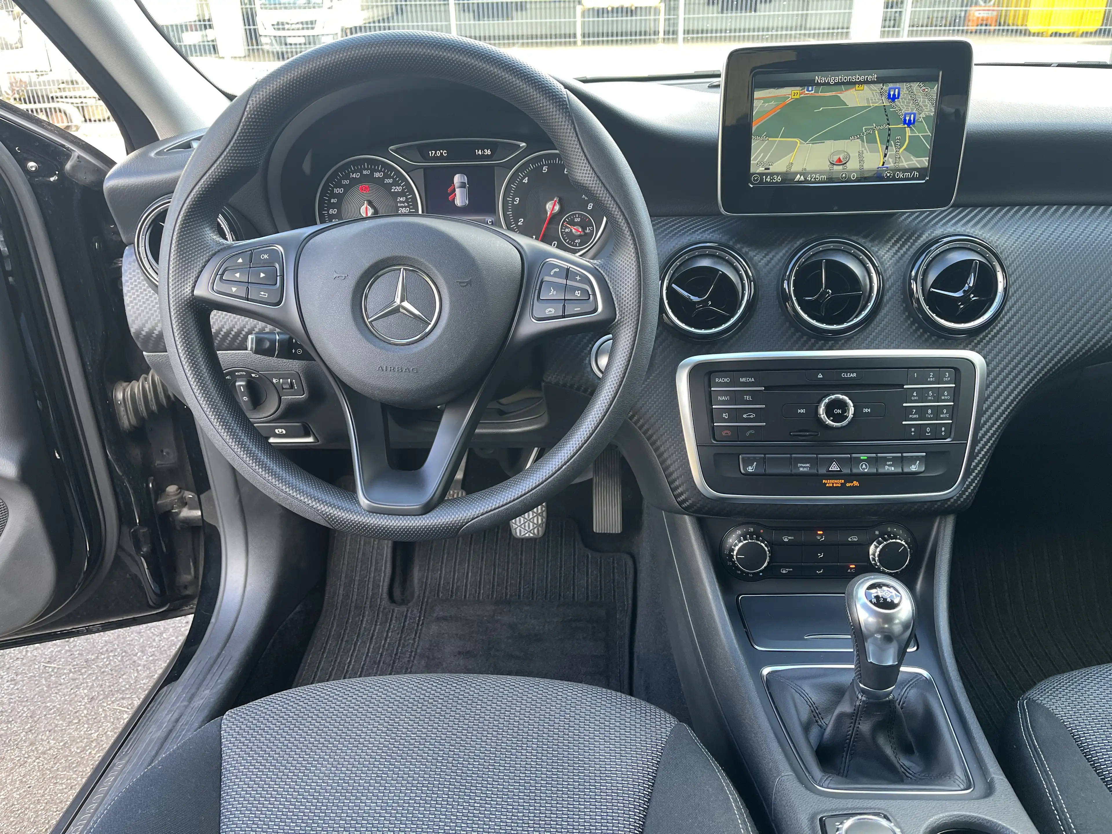 Mercedes-Benz GLA 180 GLA 180*Business*Navi*RüKa*MB Scheckheft — photo 11
