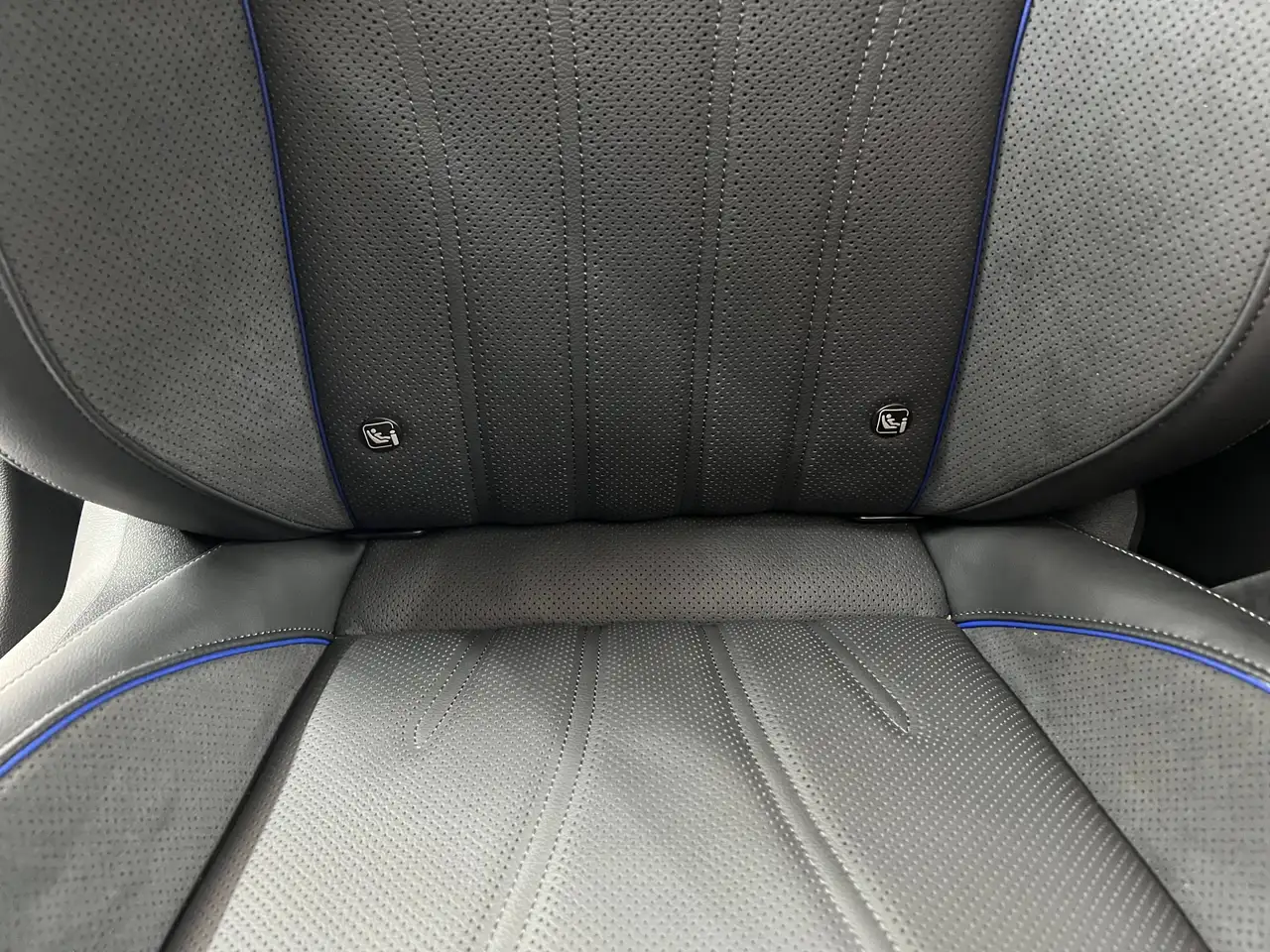 Volkswagen Passat R-line 2.0TDI DSG 110 kW PANORAMA Head-Up CarPlay/Android IQ.LIGHT DCC Pro Standheizung 360° ACC, миниатюра 22