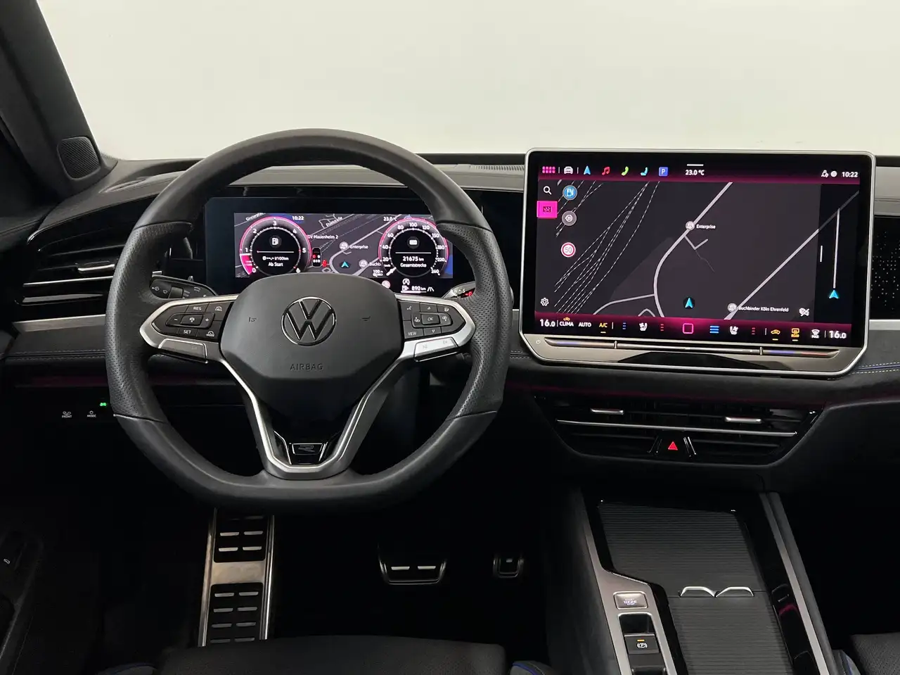 Volkswagen Passat R-line 2.0TDI DSG 110 kW PANORAMA Head-Up CarPlay/Android IQ.LIGHT DCC Pro Standheizung 360° ACC, миниатюра 25