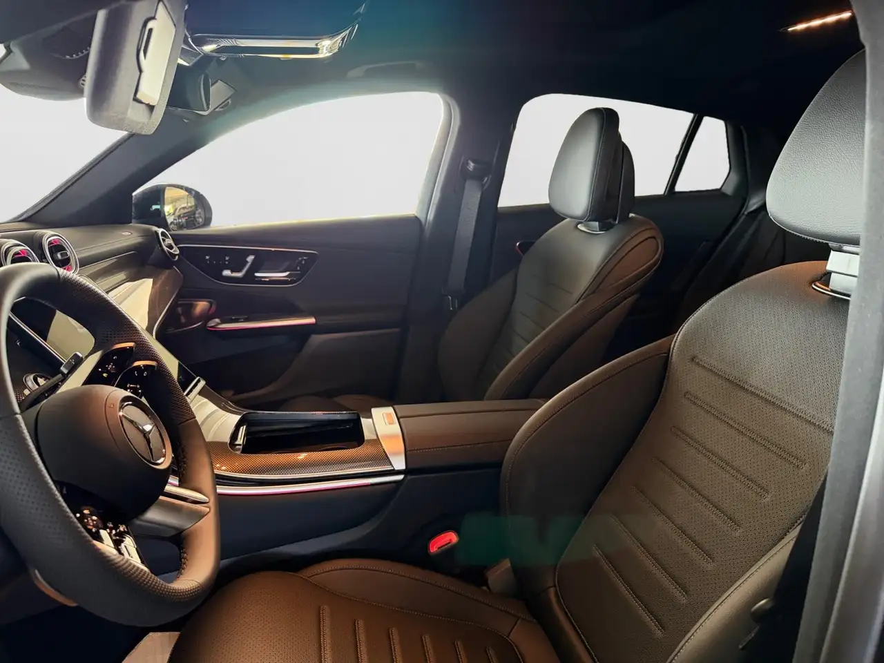 Mercedes-Benz GLC снимка Mercedes-Benz GLC