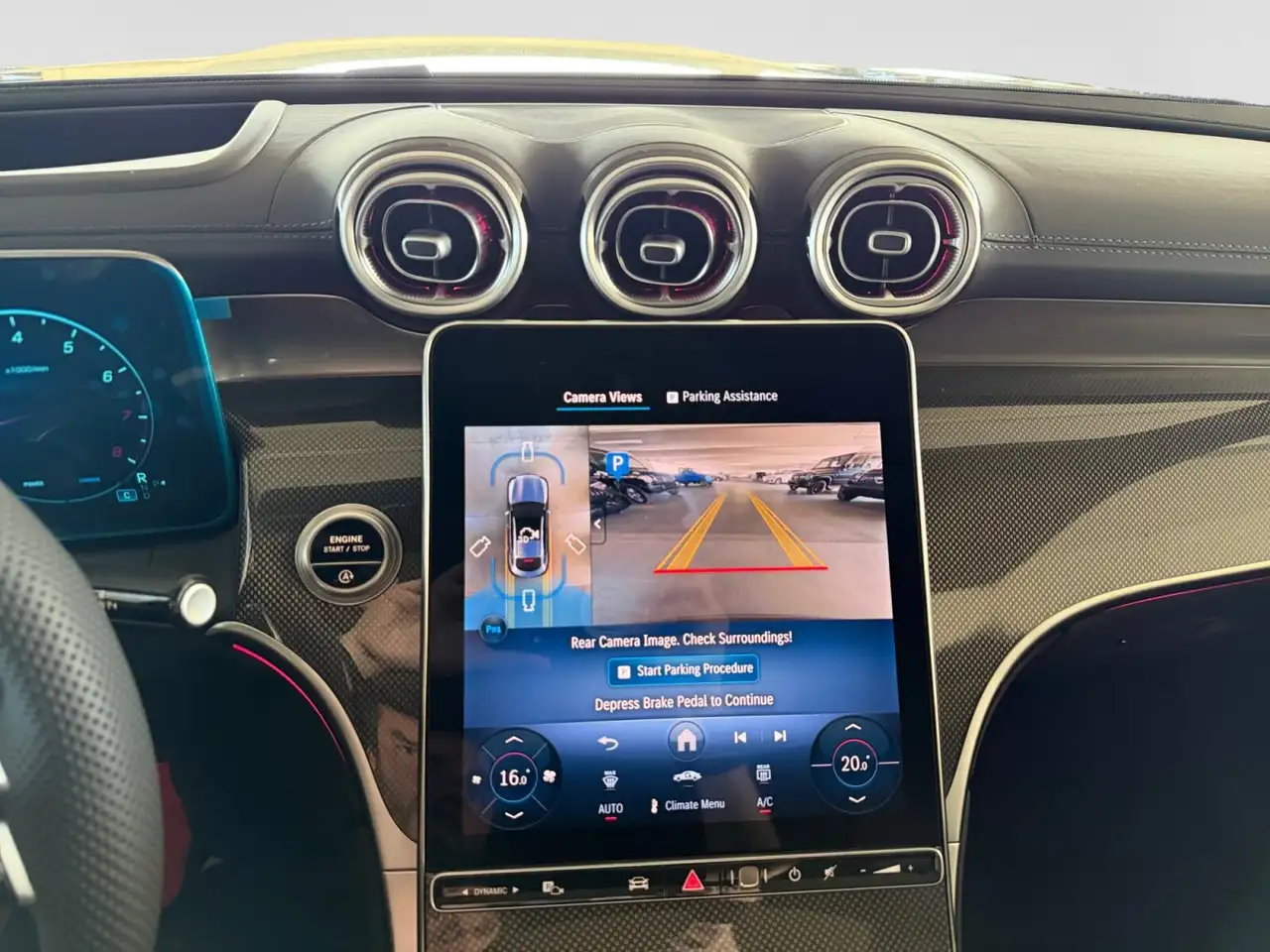 Mercedes-Benz GLC снимка Mercedes-Benz GLC