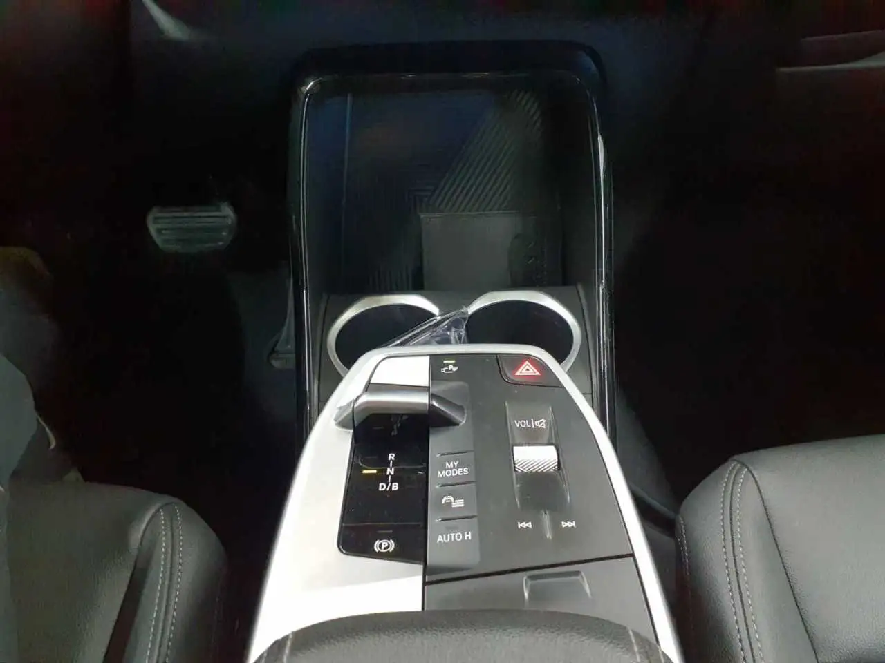 BMW iX1 xDrive30 xLine Navi SHZ Leder LED, миниатюра 10