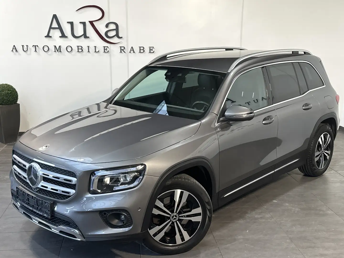 Mercedes-Benz GLB 200 Progressive NAV+LED+DISTRONIC-PLUS+AHK Gris - 1