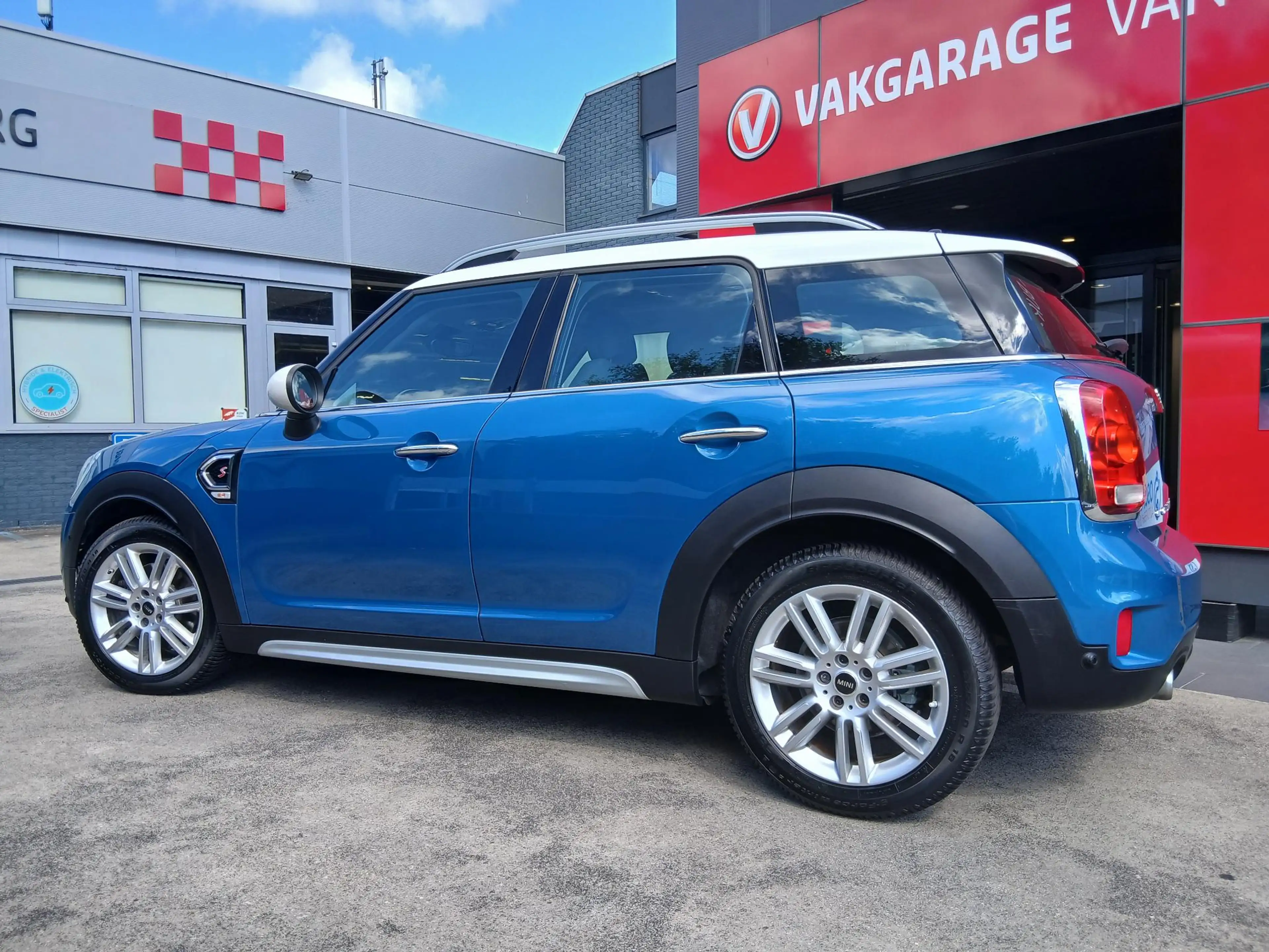 MINI Cooper S Countryman 2.0 Night Jack Edition Pano — photo 15