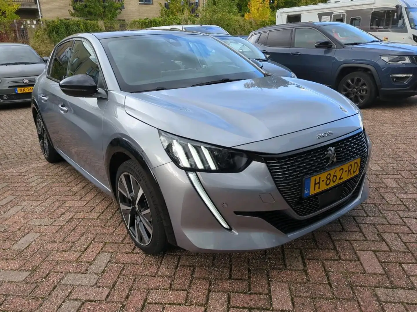 Peugeot 208 1.2 PureTech GT-Line | Automaat | Navigatie | Came Gris - 2