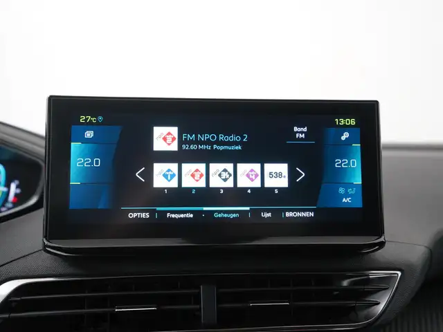 Peugeot 3008 view 16