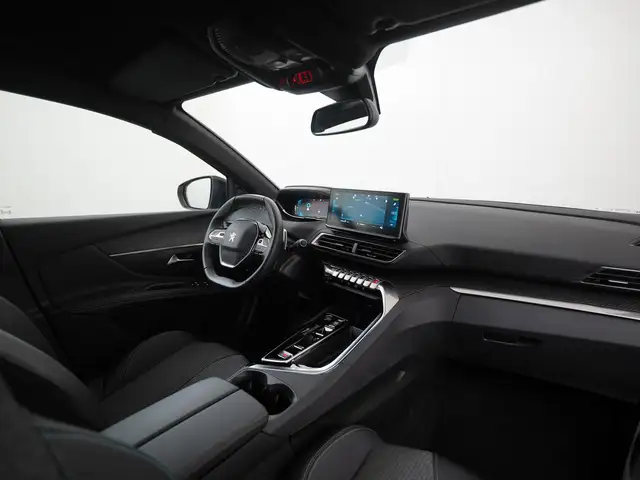 Peugeot 3008 view 2