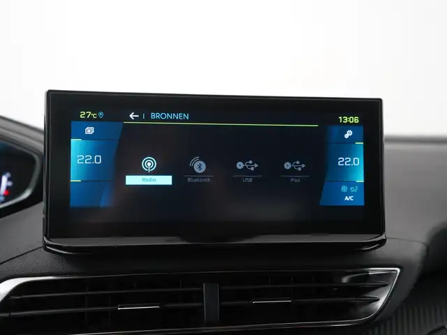 Peugeot 3008 view 17