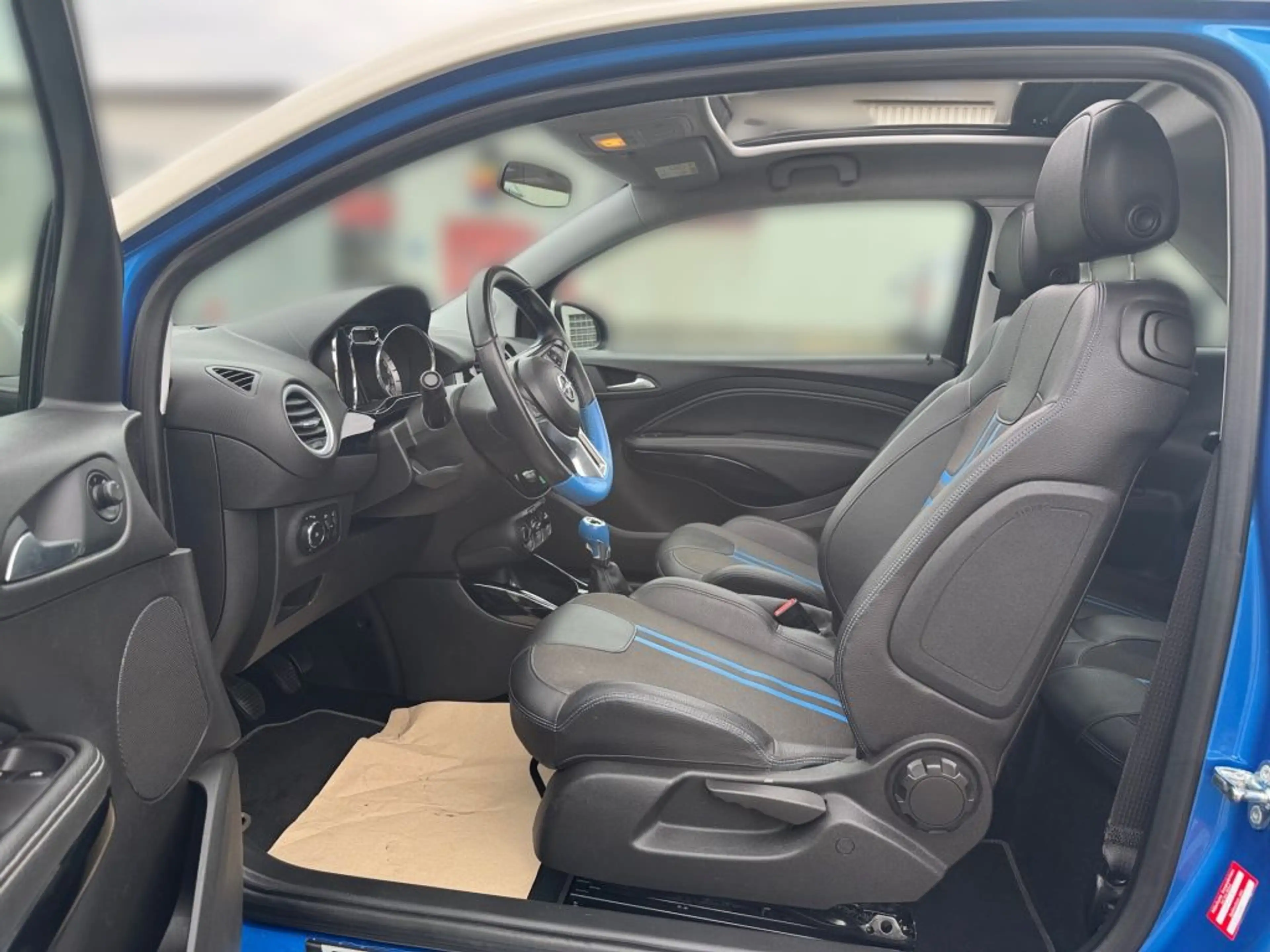 Opel Adam 1.2 Open Air — photo 7