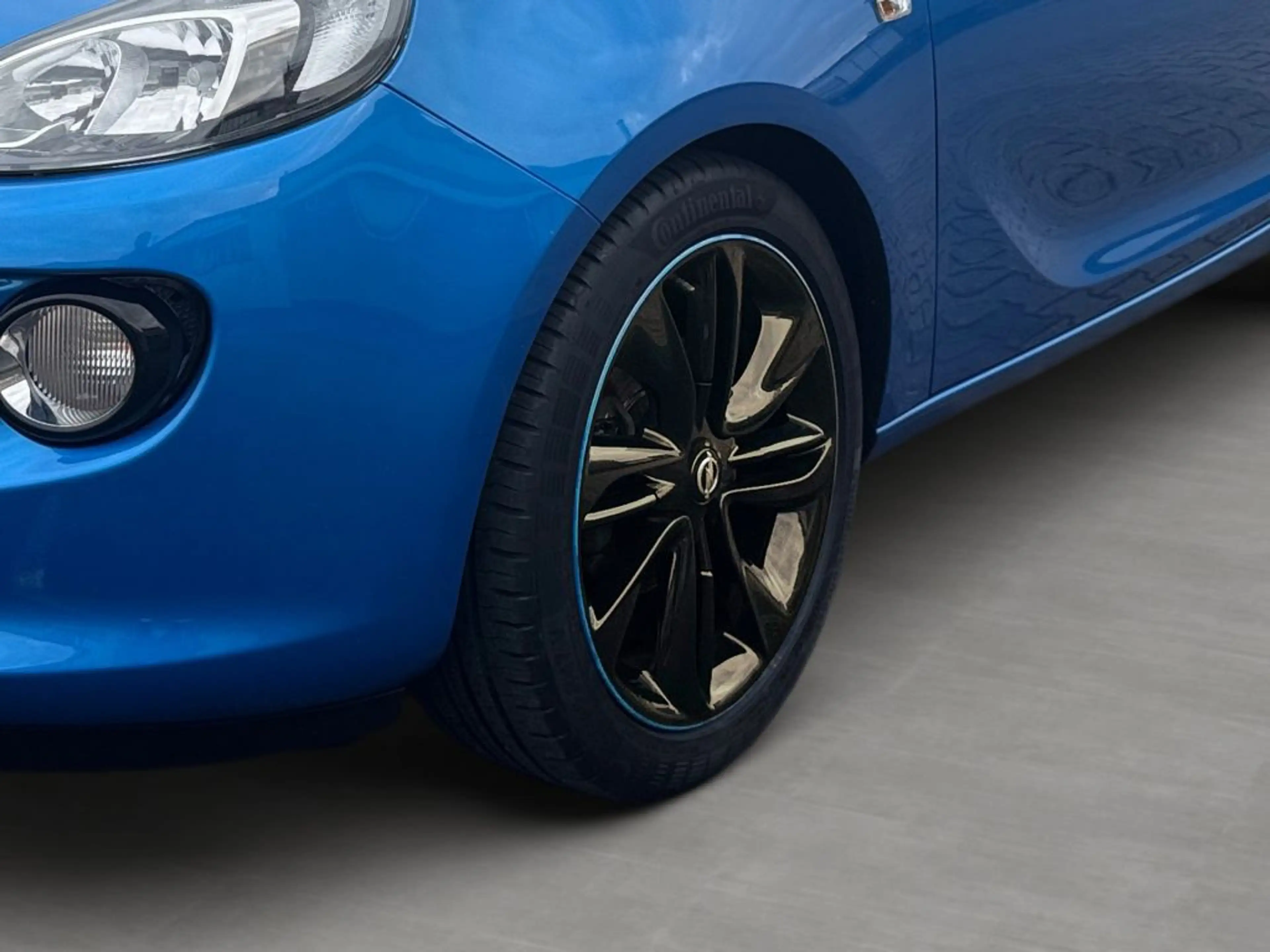Opel Adam 1.2 Open Air — photo 6