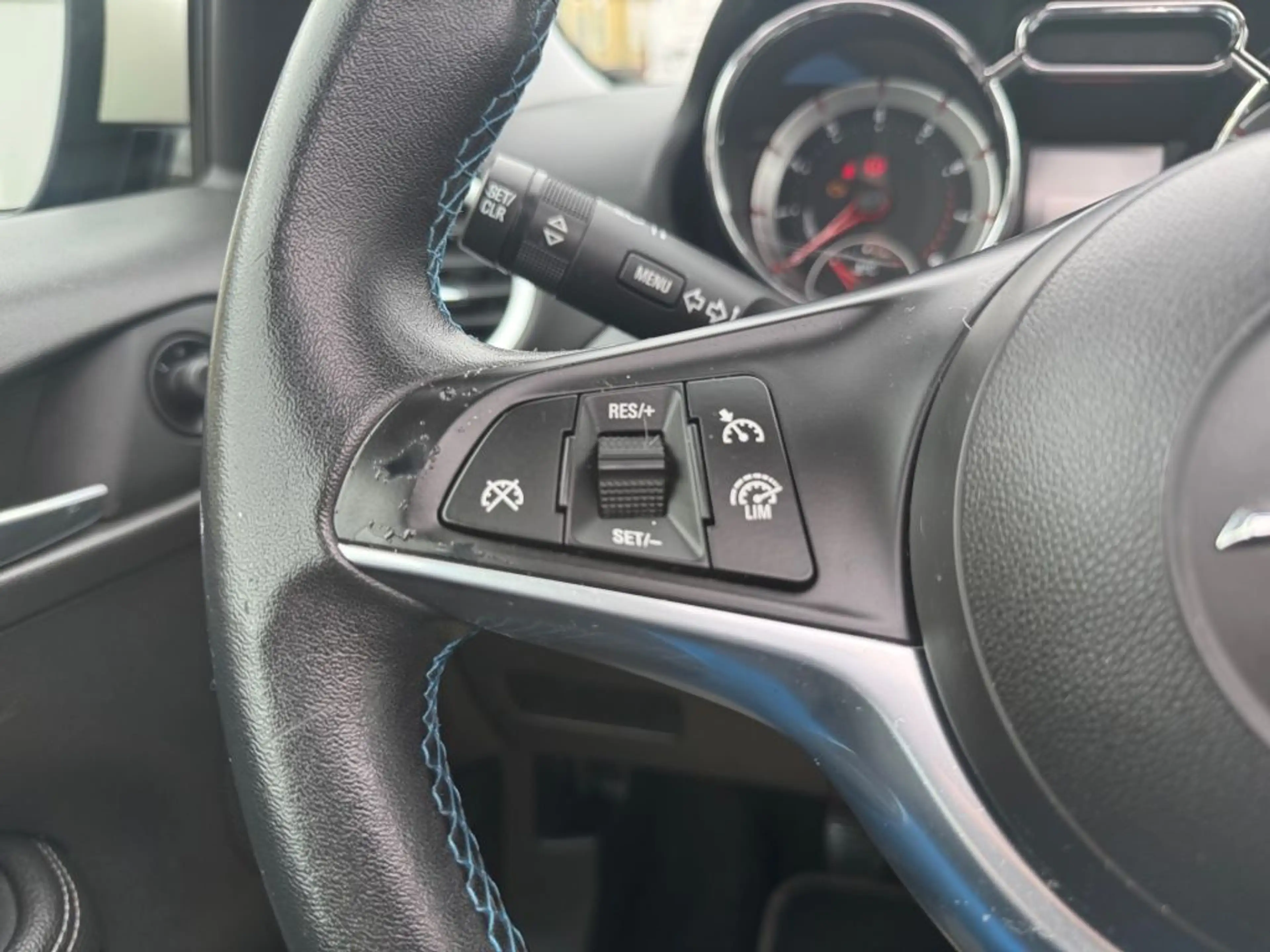 Opel Adam 1.2 Open Air — photo 14