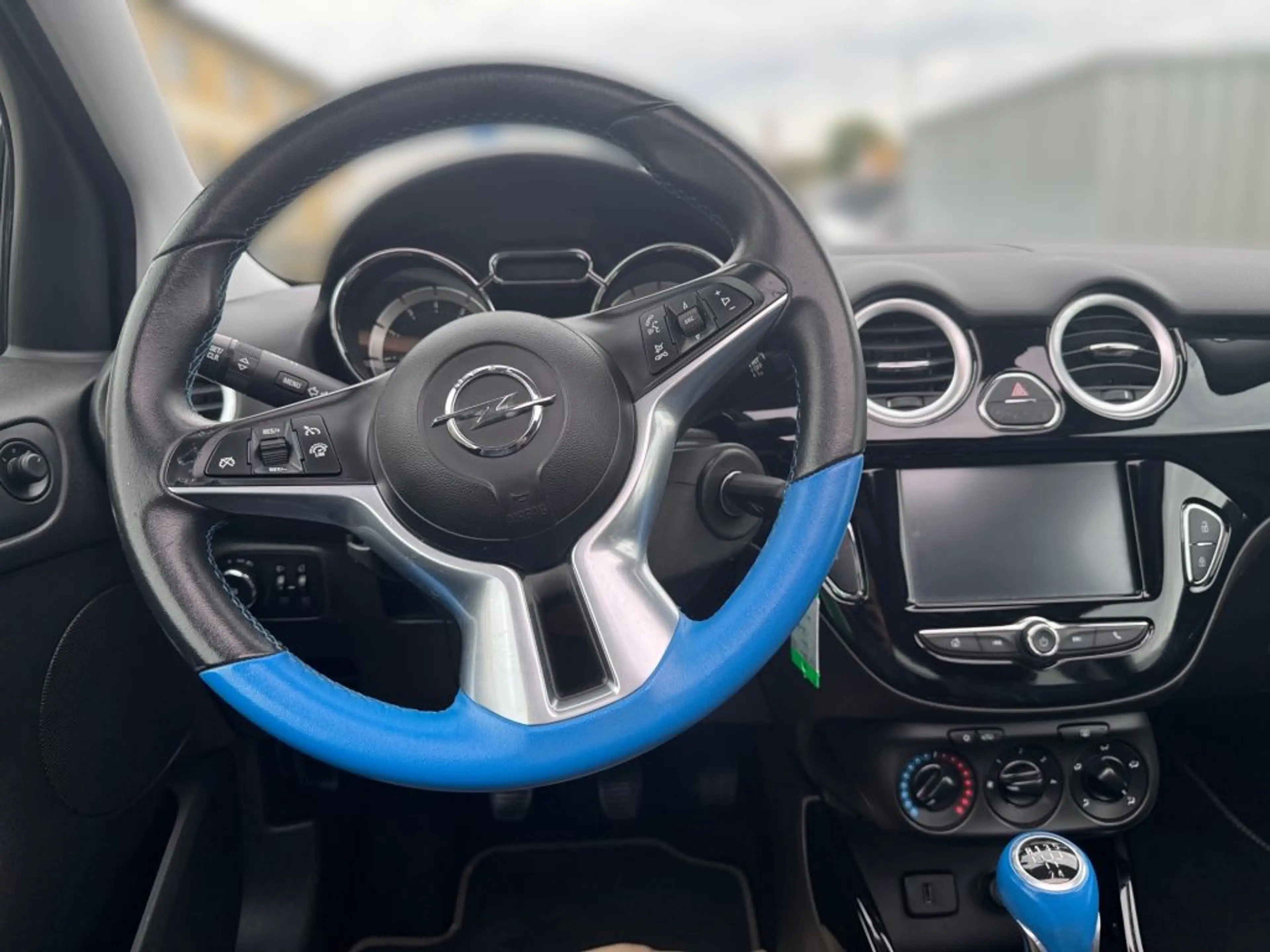 Opel Adam 1.2 Open Air — photo 9