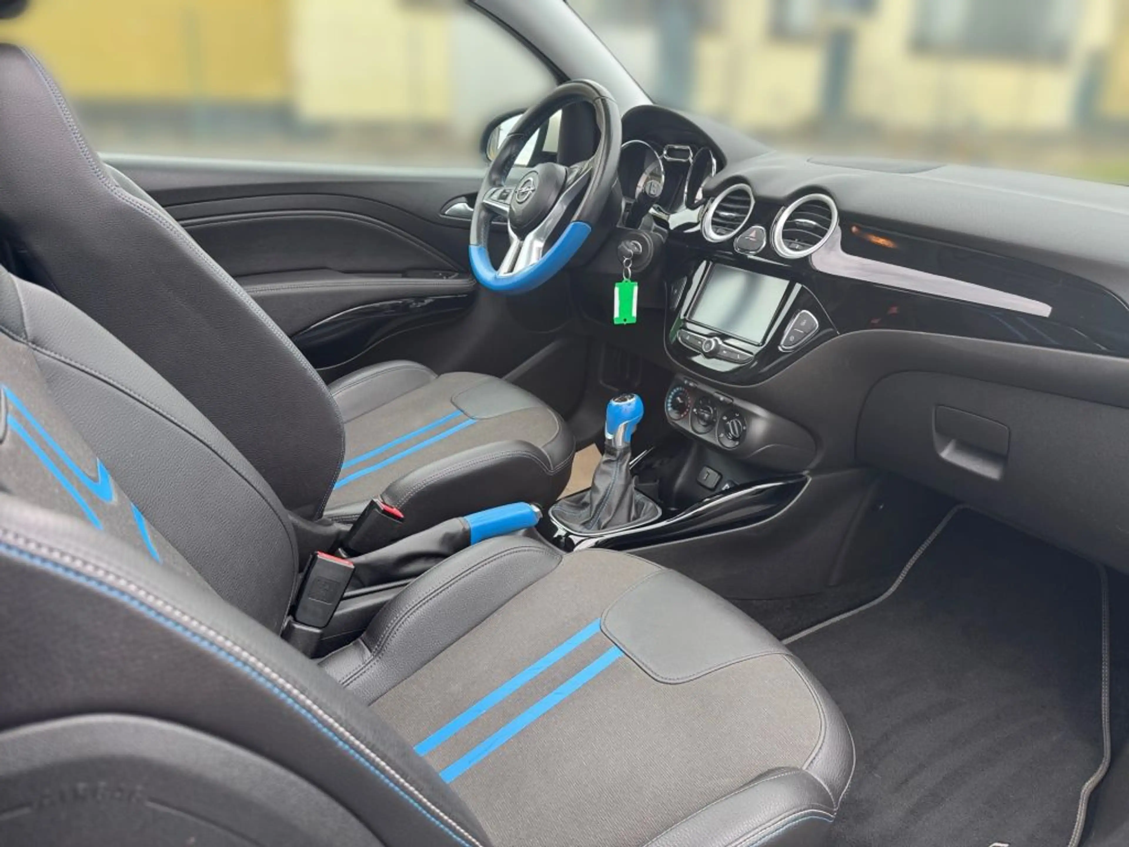Opel Adam 1.2 Open Air — photo 11