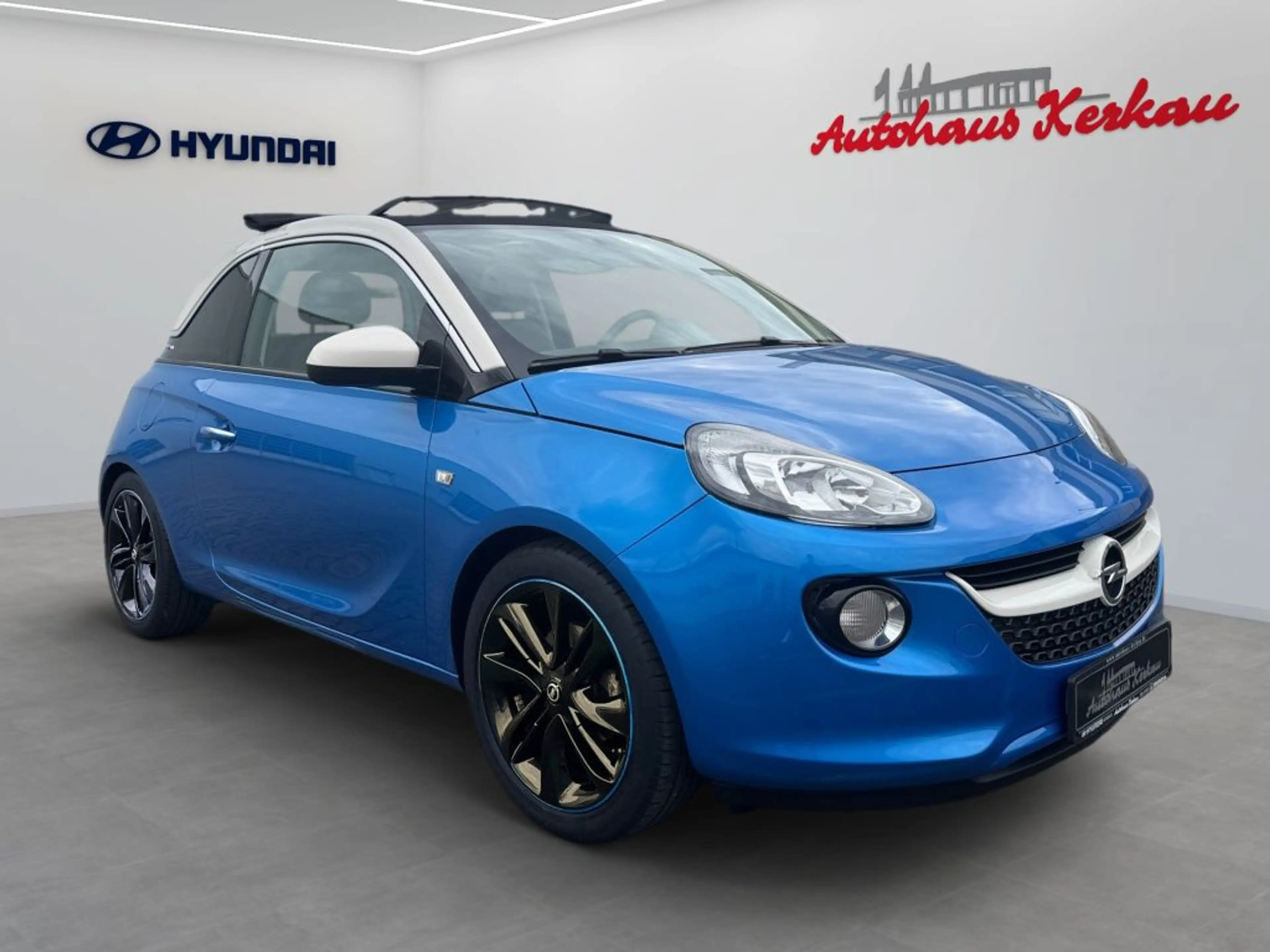 Opel Adam 1.2 Open Air — photo 2
