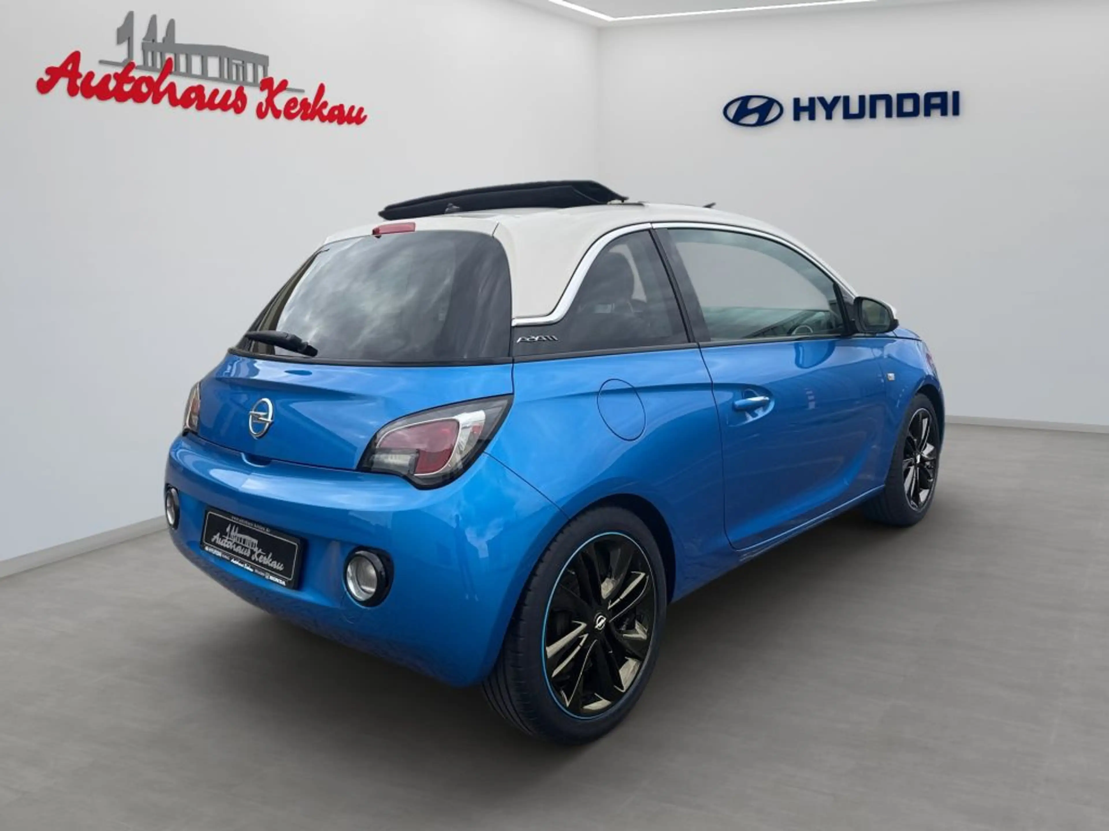 Opel Adam 1.2 Open Air — photo 3