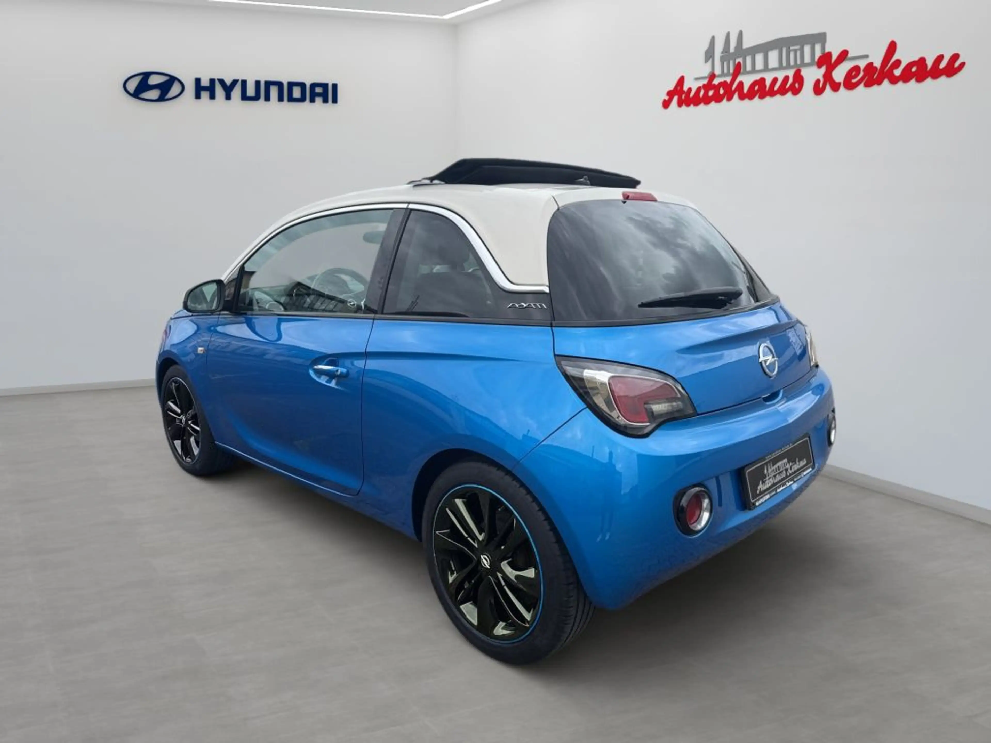 Opel Adam 1.2 Open Air — photo 4