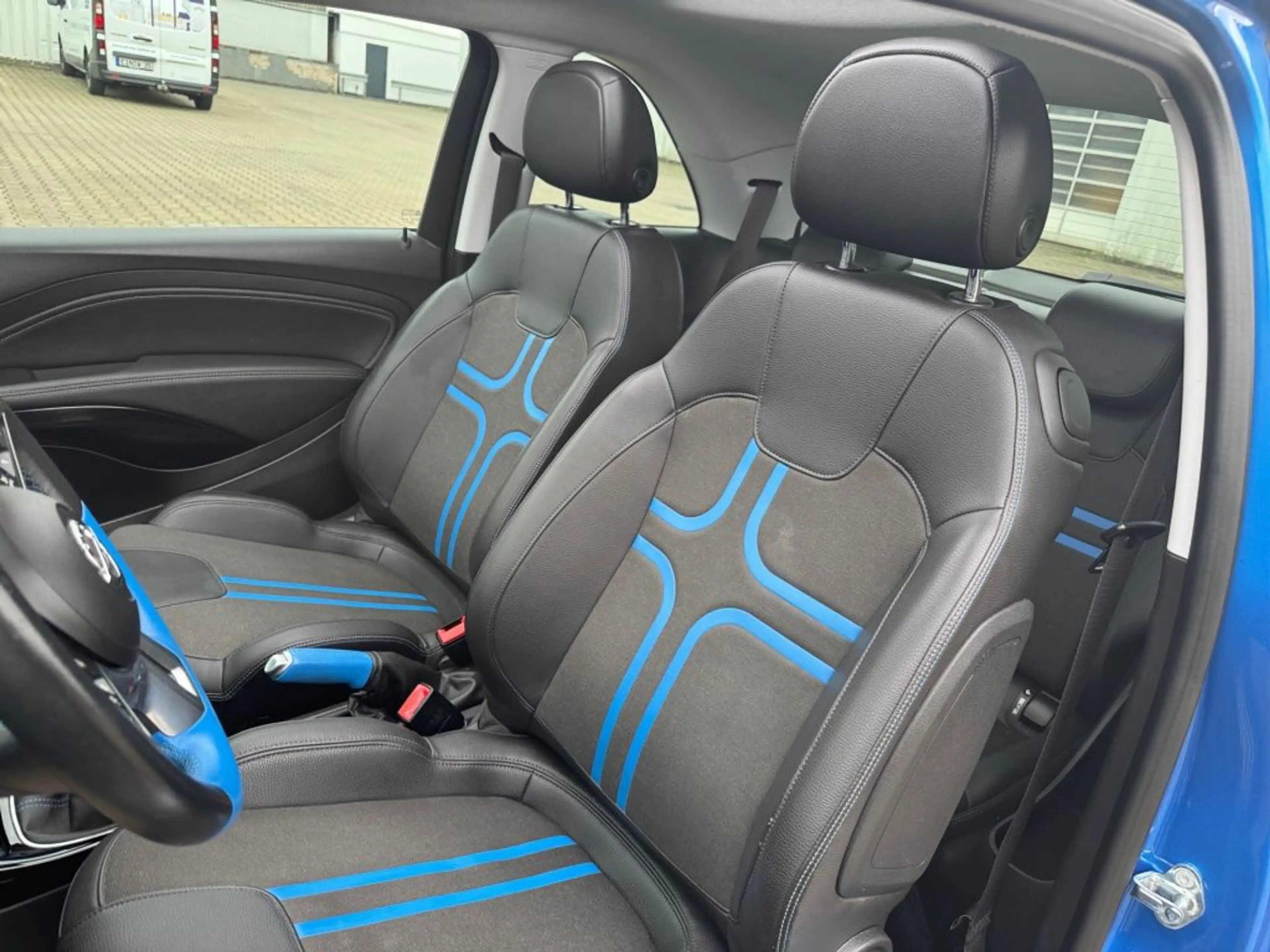Opel Adam 1.2 Open Air — photo 12