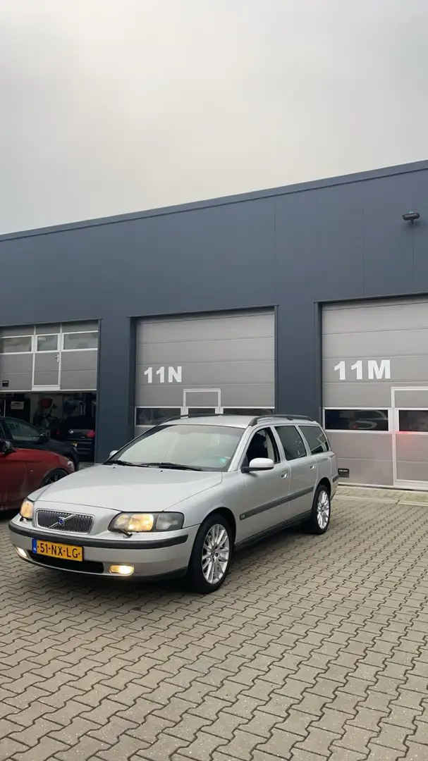 Volvo V70 2.4 Edition II Grigio - 2