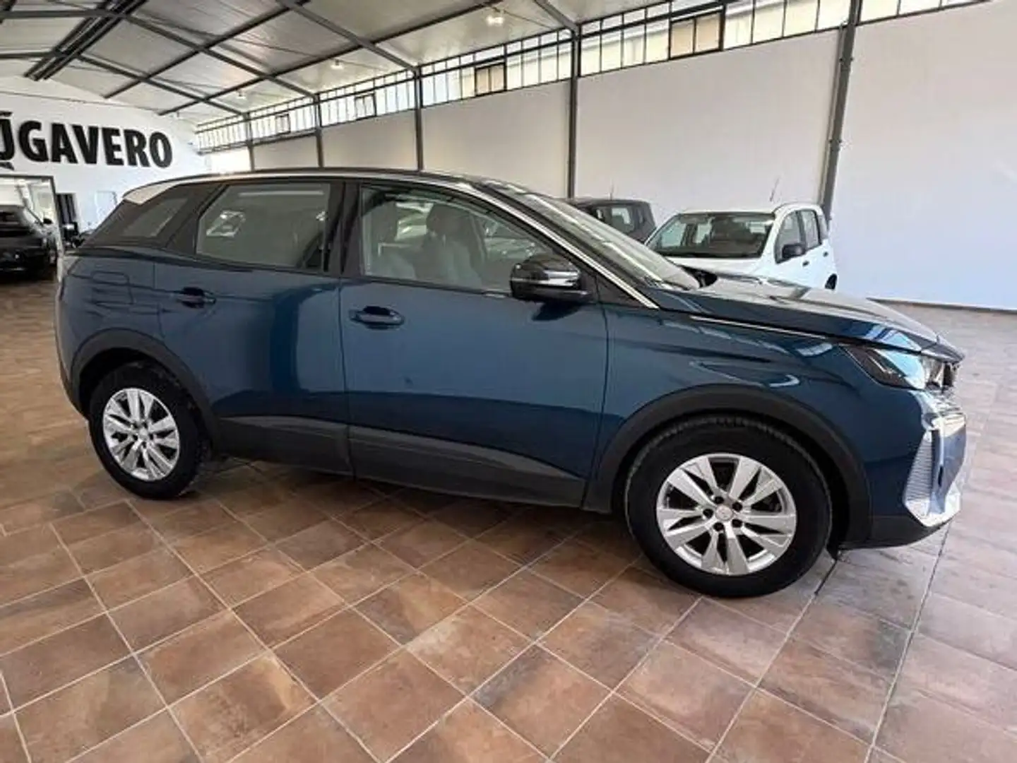 Peugeot 3008 1.5HDI 130cv ACTIVE MANUALE AUTOCARRO Anno 2022 Blu/Azzurro - 2