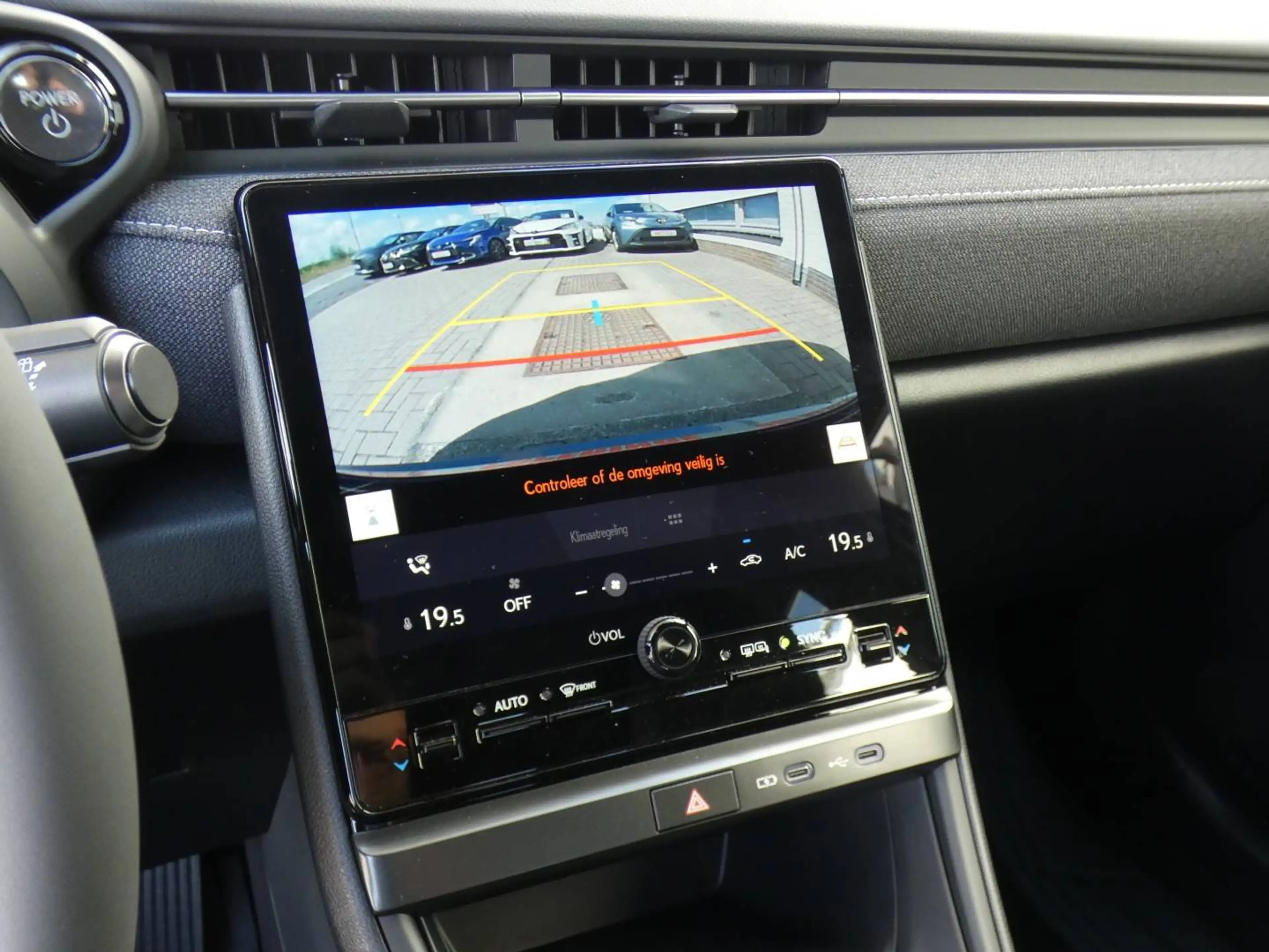 Lexus LBX Hybrid GPS +Parkeercamera +Adaptive cruise control +Apple carplay +Android auto — photo 15