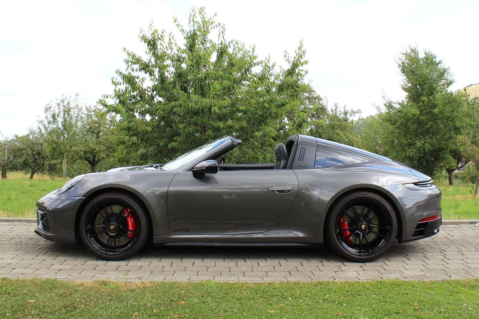 Second hand Porsche 911 