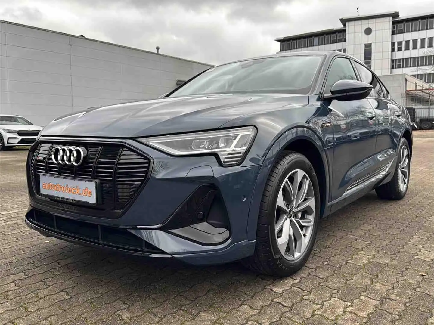 Audi e-tron Sportback 50 S line ACC BLACK HuD NIGHT Blau - 1