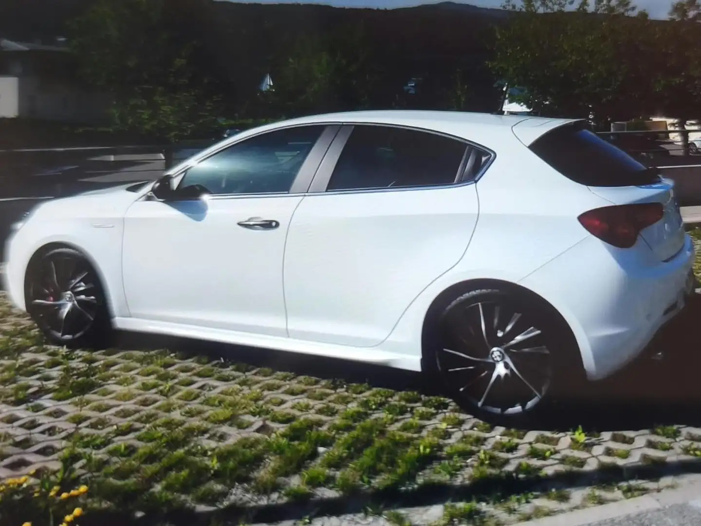 Alfa Romeo Giulietta Giulietta 1.4 TB,QV Line Weiß - 1