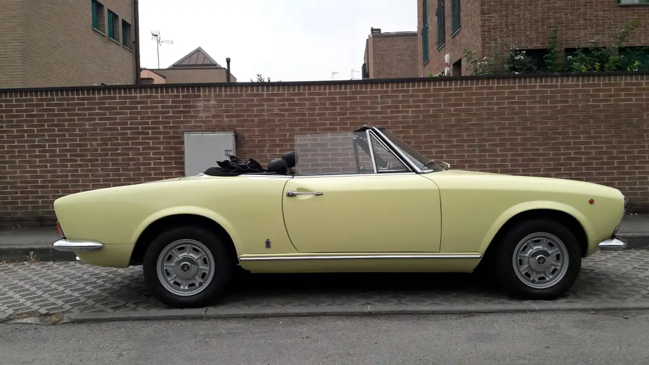 Fiat 124 Spider Sport, foto 2