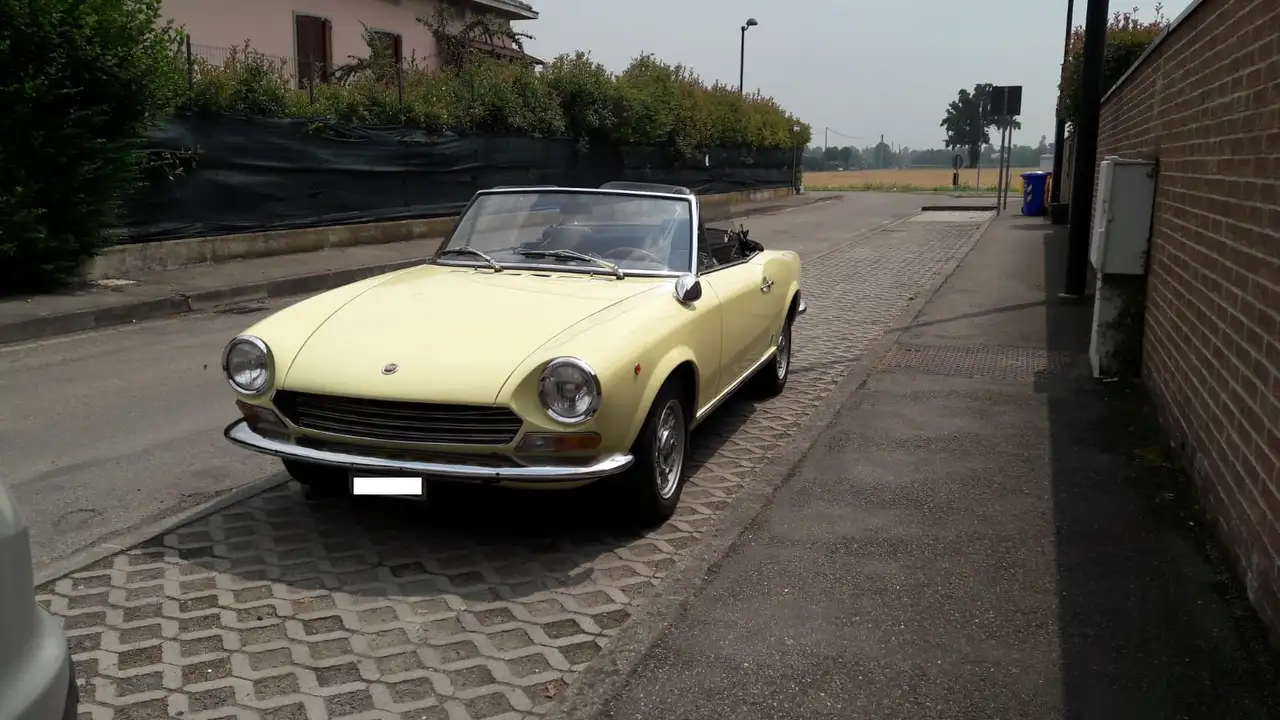 Fiat 124 Spider Sport, foto 3