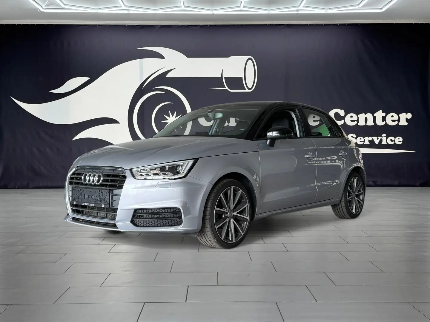 Audi A1 A1 SB 1,0 TFSI Silber - 1