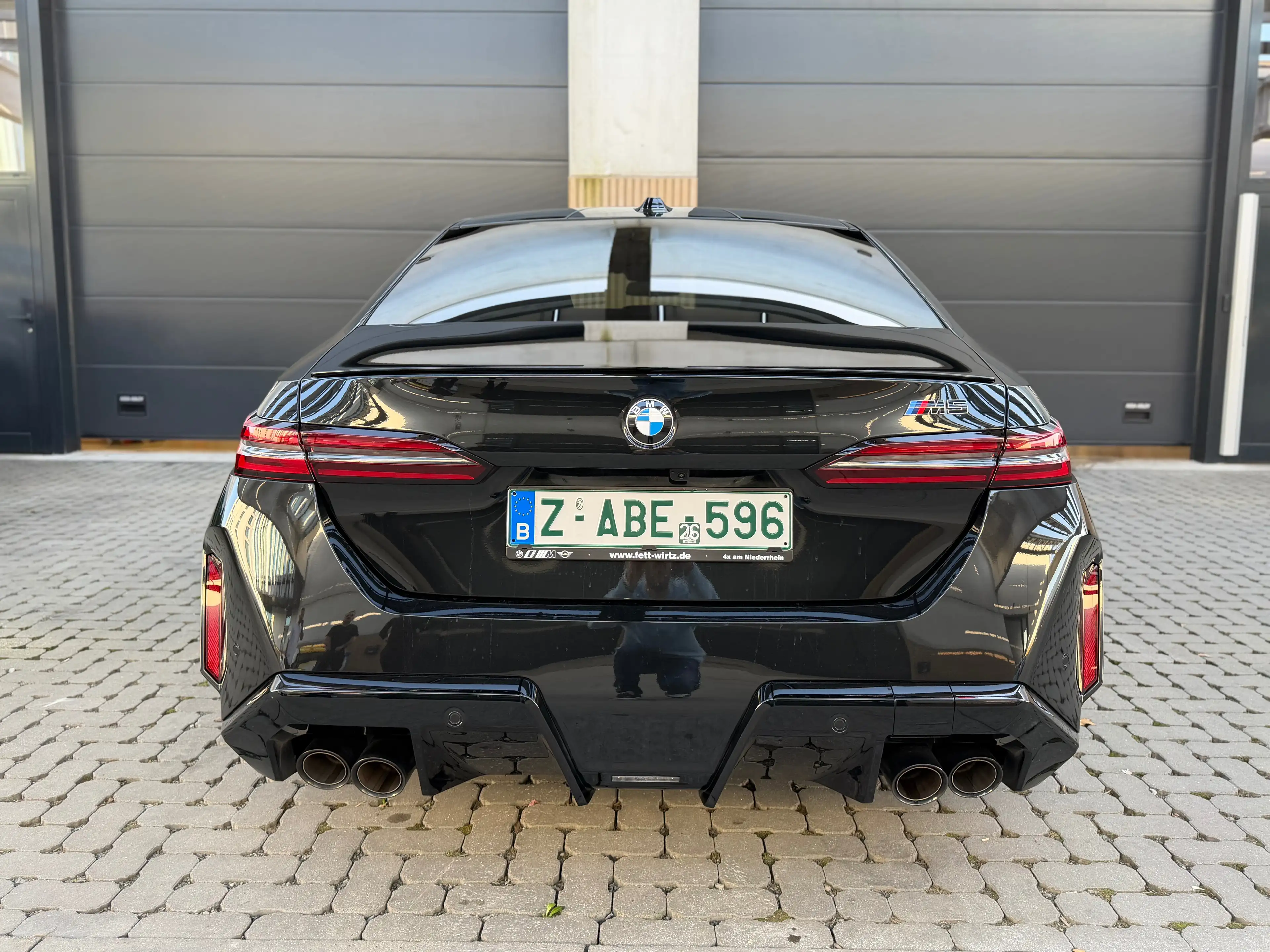 BMW M5 M5 PHEV 4.4 AS (535 kW) — photo 4