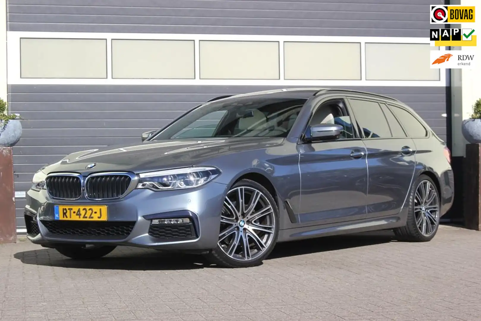 BMW 520 5-serie Touring 520i High Executive M Sport | Pano Gris - 1