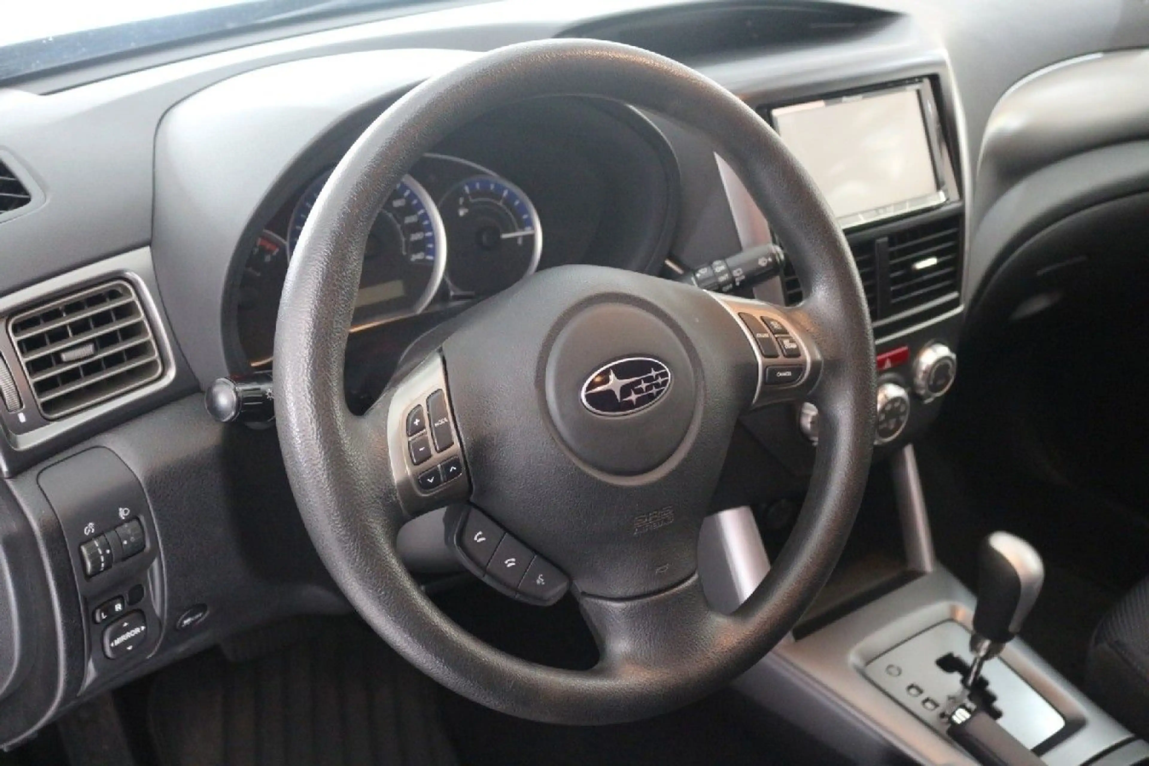 Subaru Forester - Automatik-Panorama-Kamera-Xenon-1Hd. — photo 7