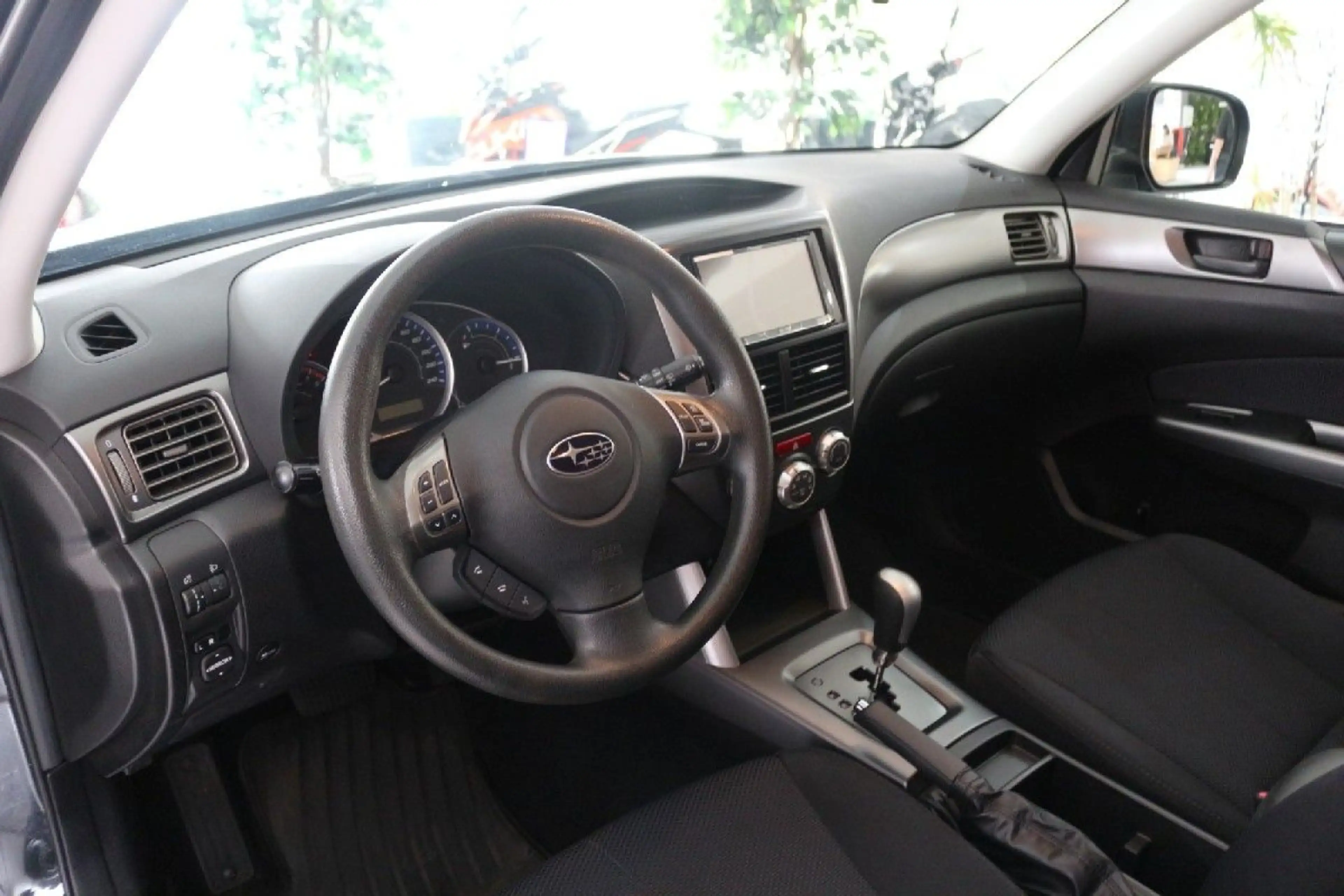 Subaru Forester - Automatik-Panorama-Kamera-Xenon-1Hd. — photo 8