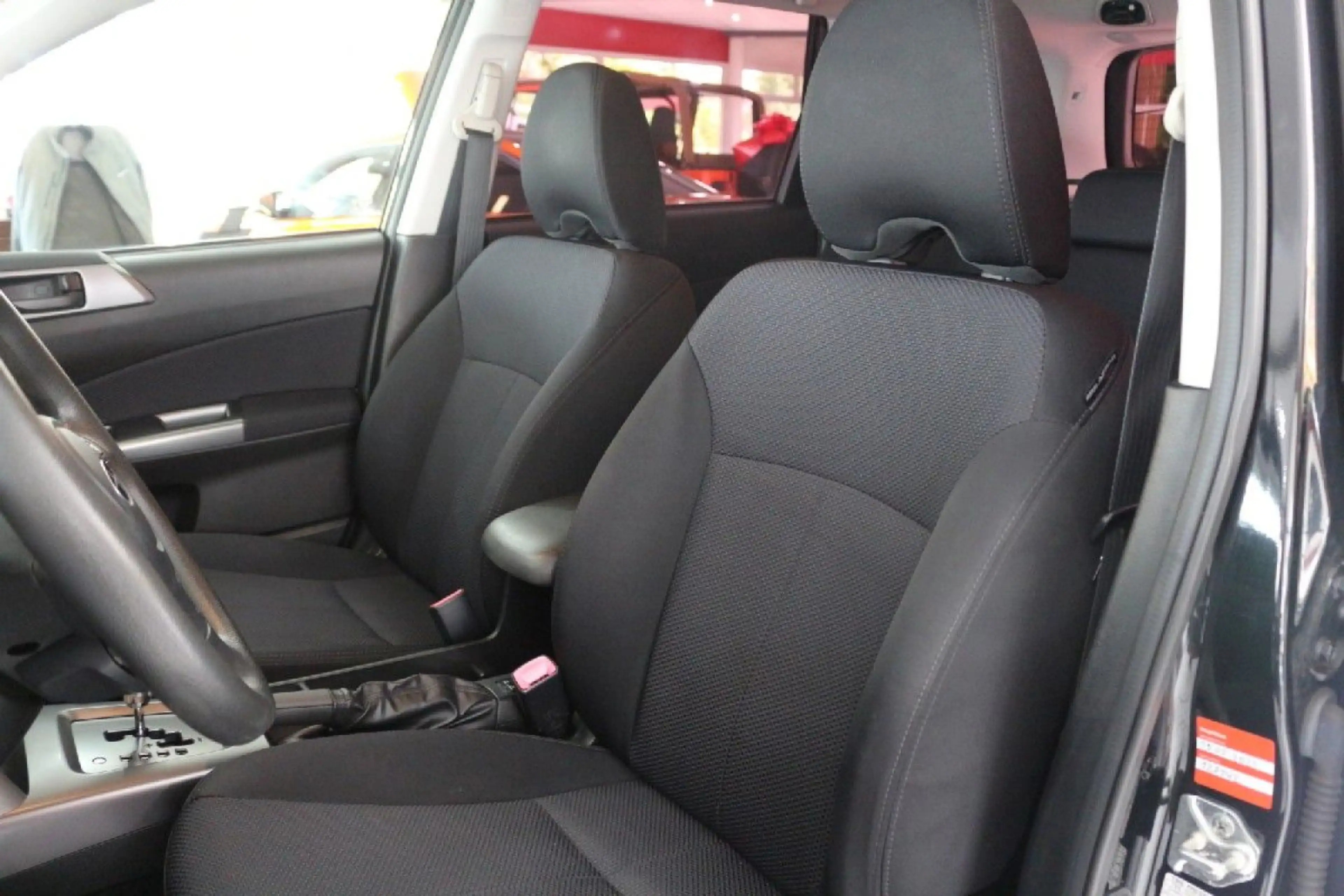 Subaru Forester - Automatik-Panorama-Kamera-Xenon-1Hd. — photo 10