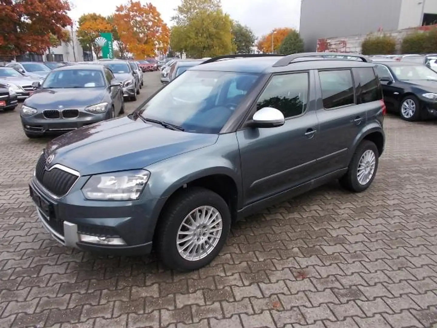 Skoda Yeti Actuve Outdoor, AHK, SHZ, zus.WR Grau - 1