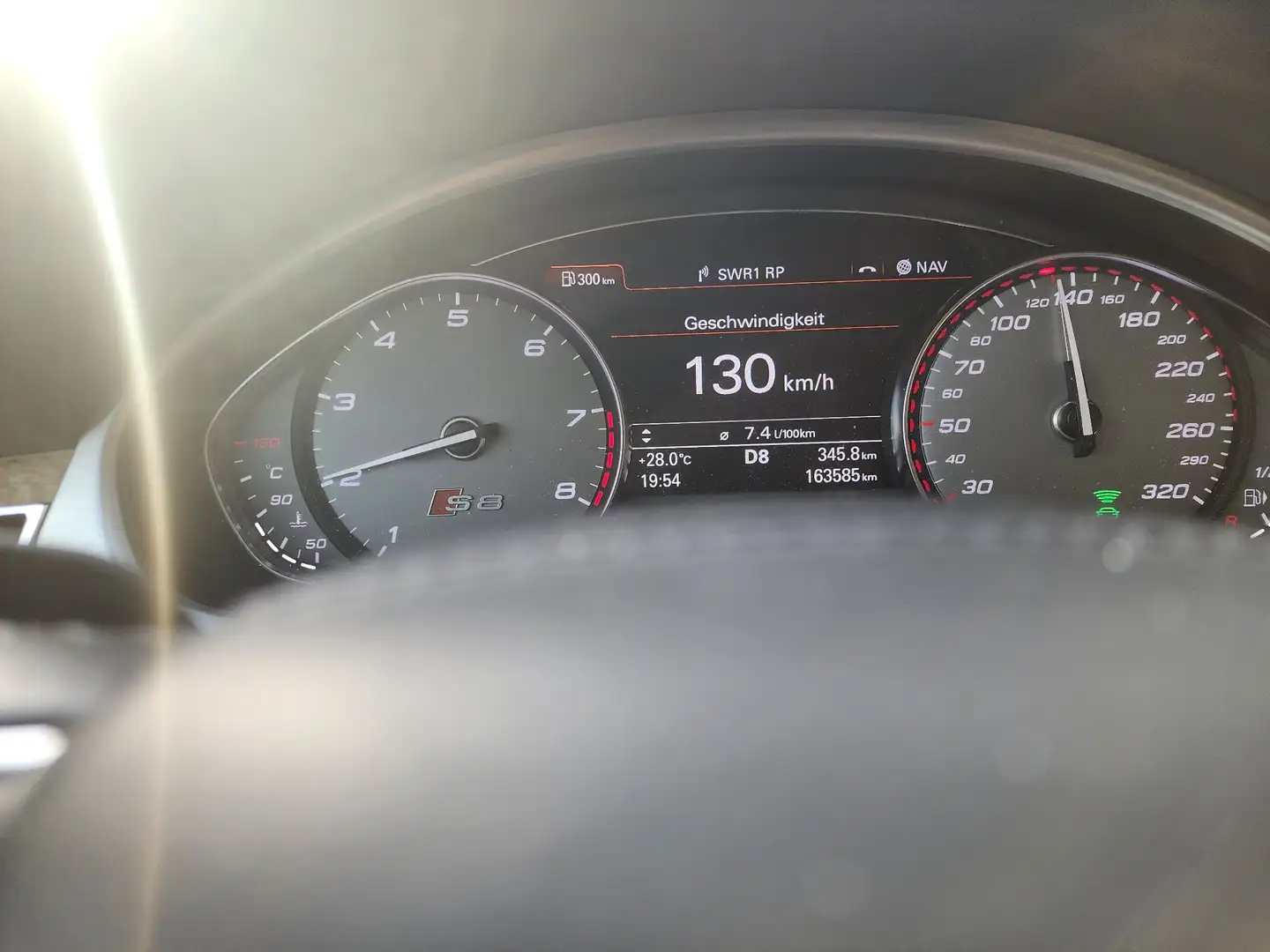 Audi S8 Gris - 1